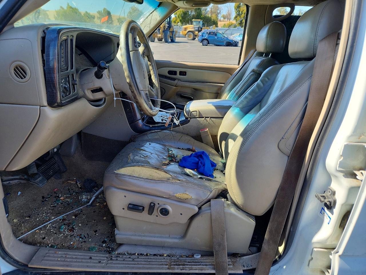 2003 Gmc Yukon Xl Denali White vin: 1GKFK66U83J271070
