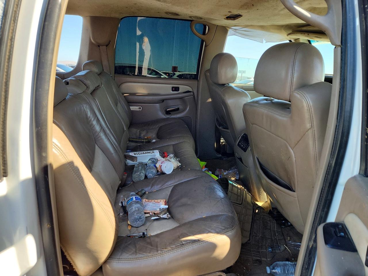 2003 Gmc Yukon Xl Denali White vin: 1GKFK66U83J271070