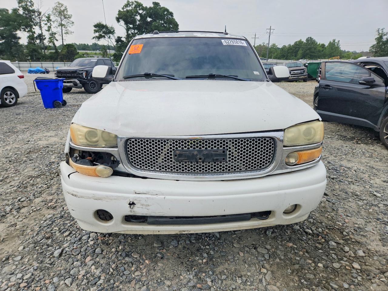 2004 Gmc Yukon Xl Denali White vin: 1GKFK66U84J184786
