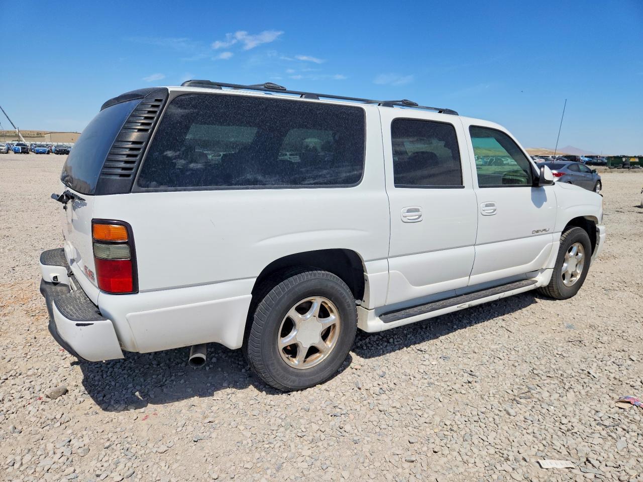2005 Gmc Yukon Xl Denali White vin: 1GKFK66U85J235642