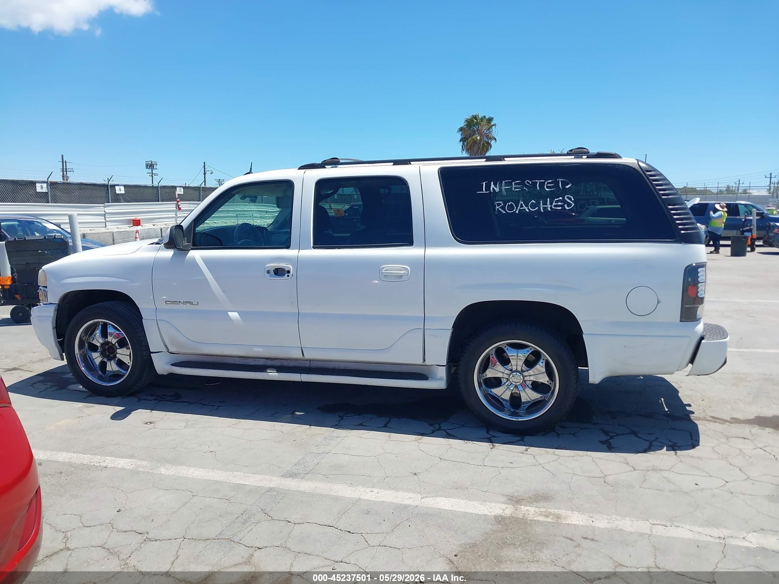 2004 Gmc Yukon Xl 1500 Denali White vin: 1GKFK66U94J298568