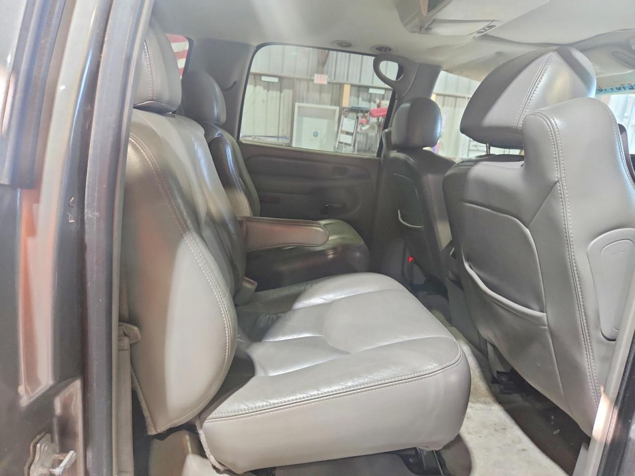 2005 Gmc Yukon Xl Denali Gray vin: 1GKFK66U95J124498