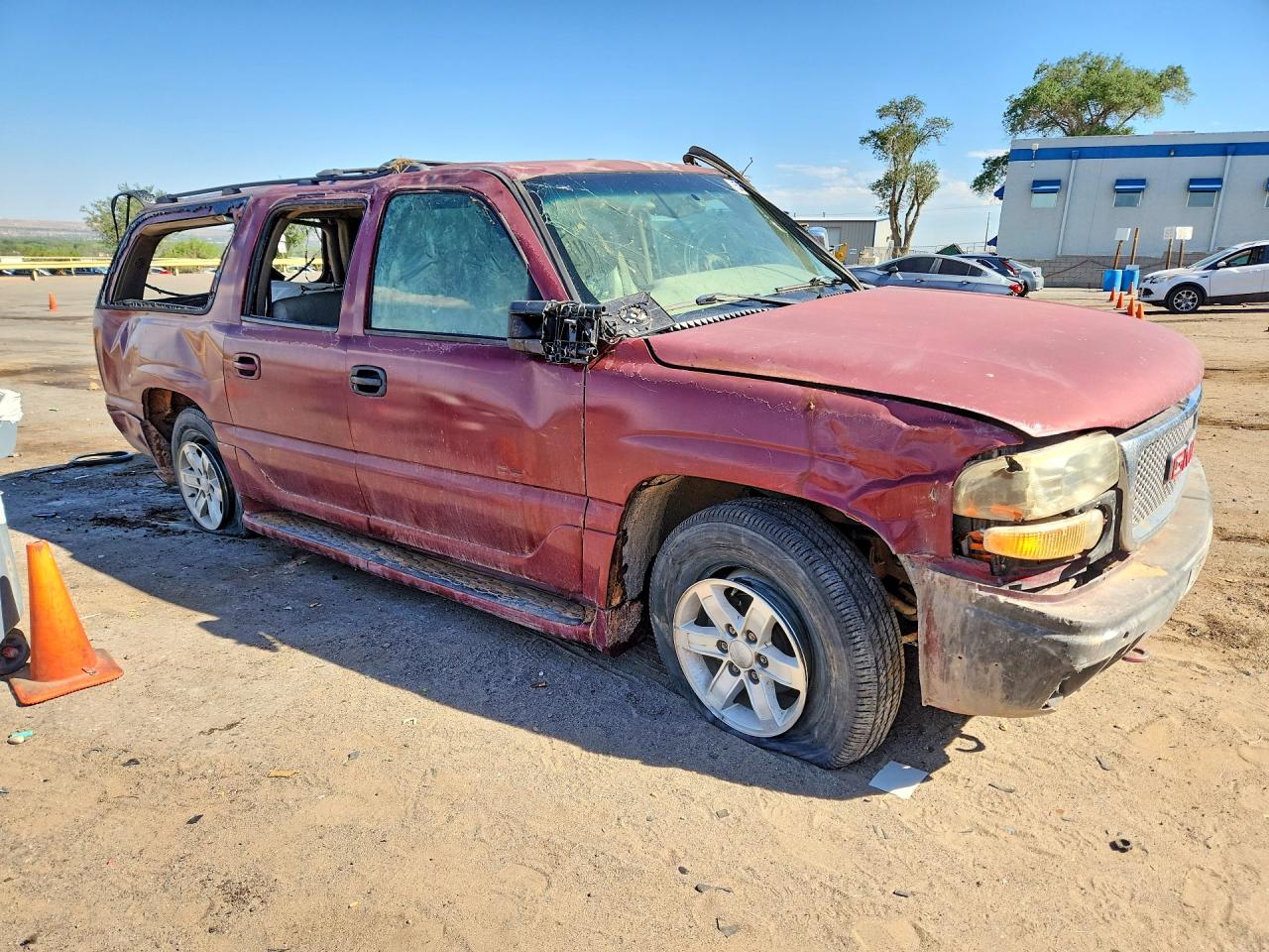 2002 Gmc Denali Xl K1500 Red vin: 1GKFK66UX2J149292