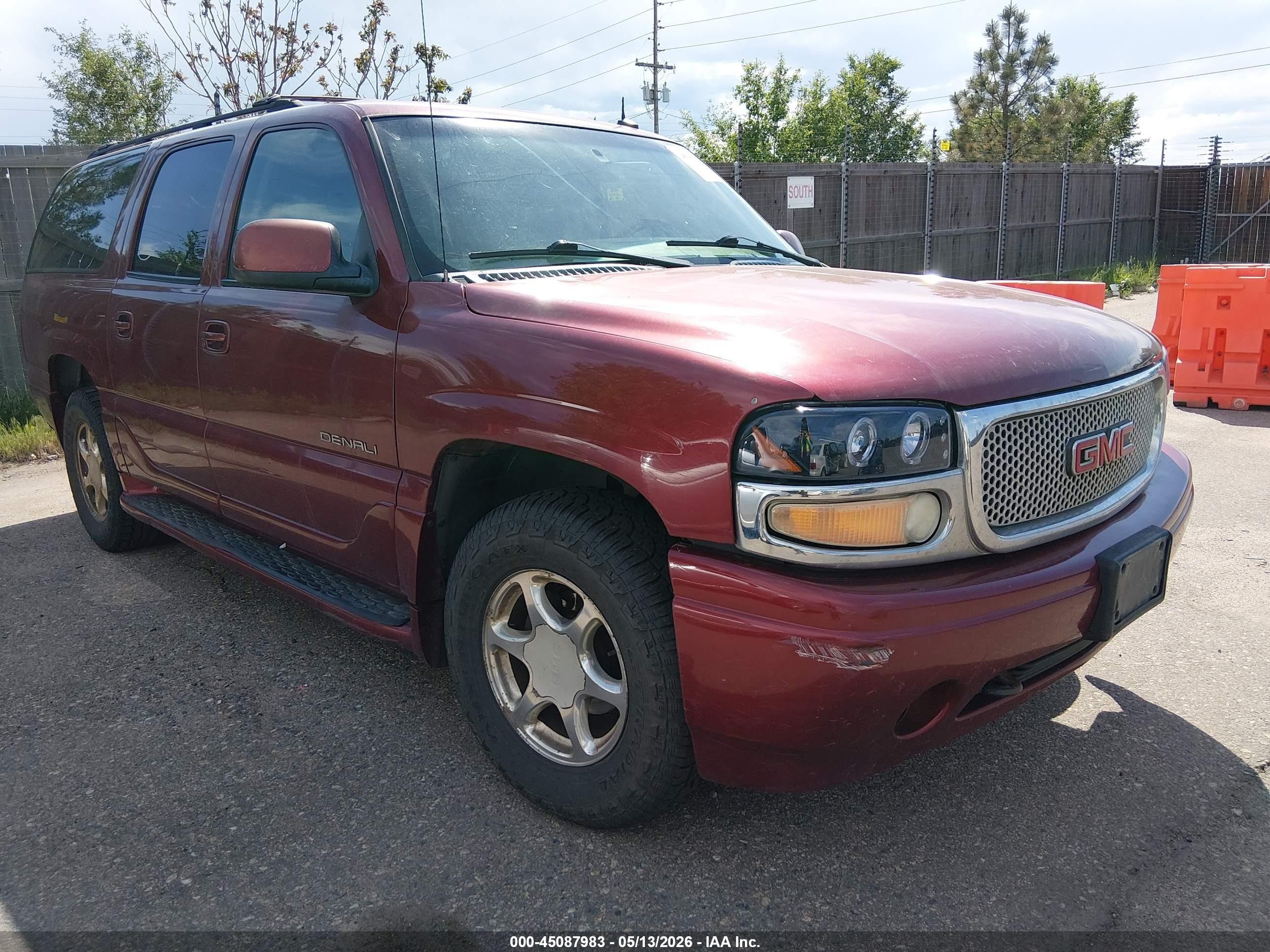 2002 Gmc Yukon Xl 1500 Denali Red vin: 1GKFK66UX2J273823