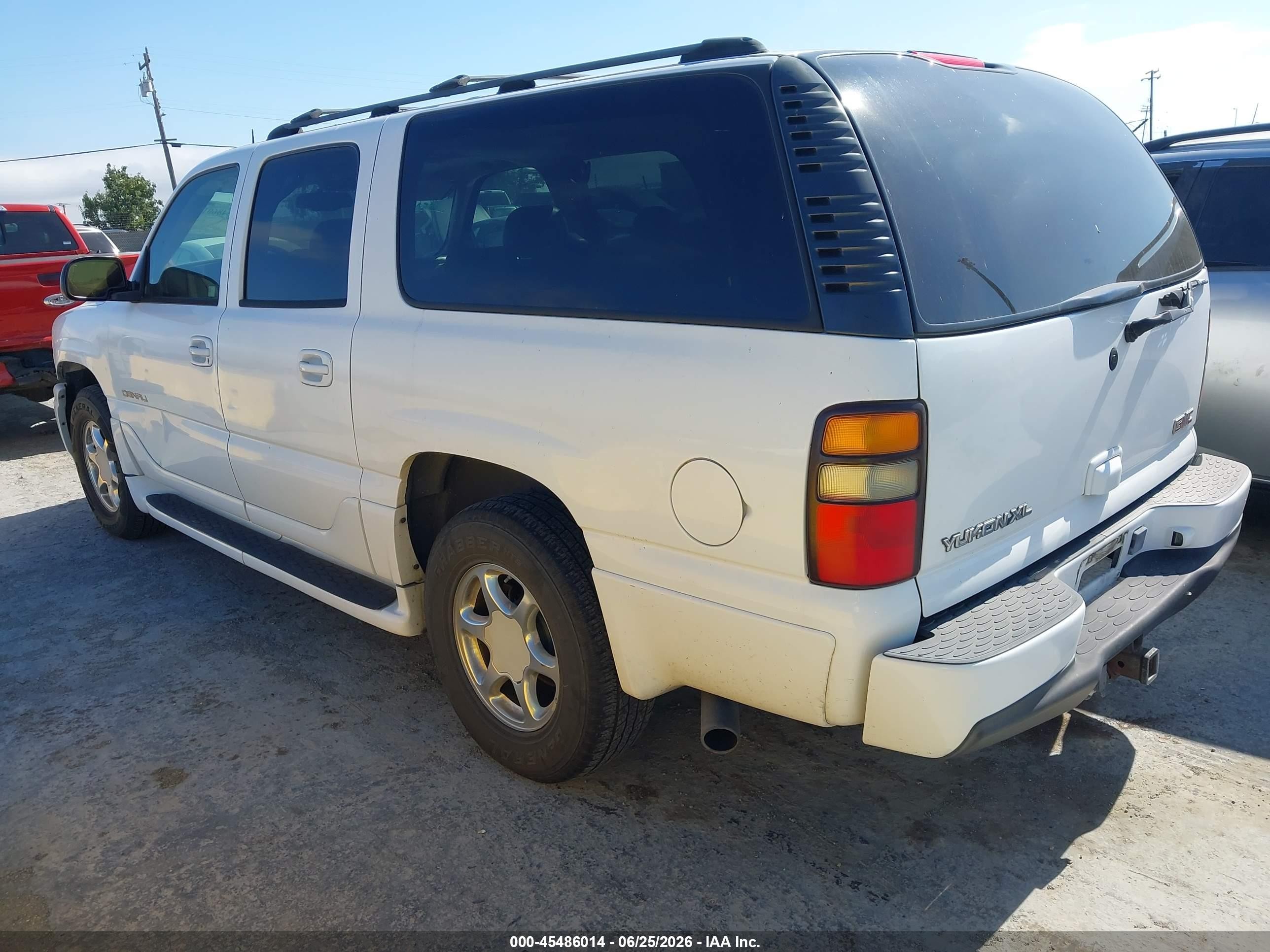 2004 Gmc Yukon Xl 1500 Denali White vin: 1GKFK66UX4J283058
