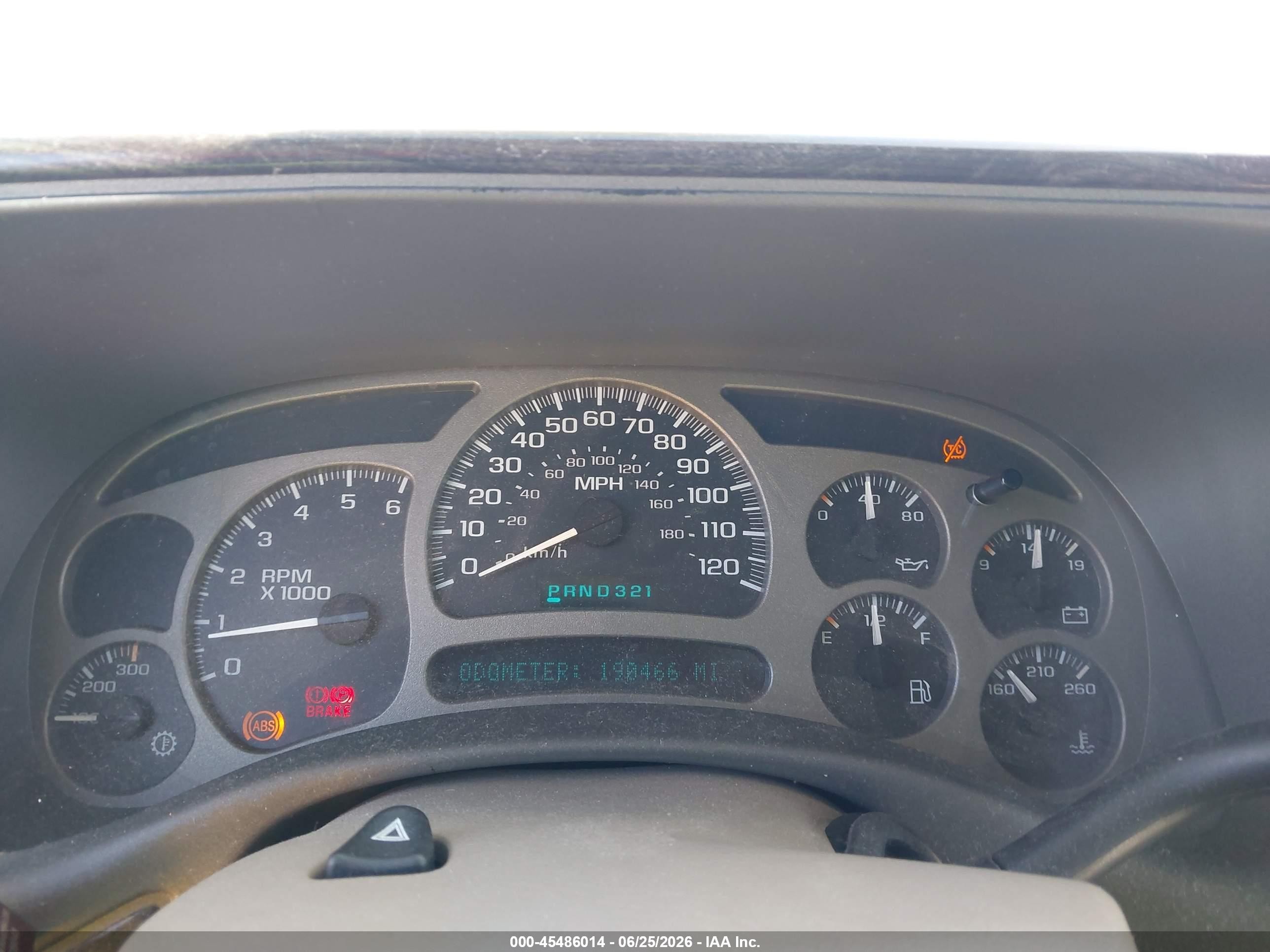 2004 Gmc Yukon Xl 1500 Denali White vin: 1GKFK66UX4J283058