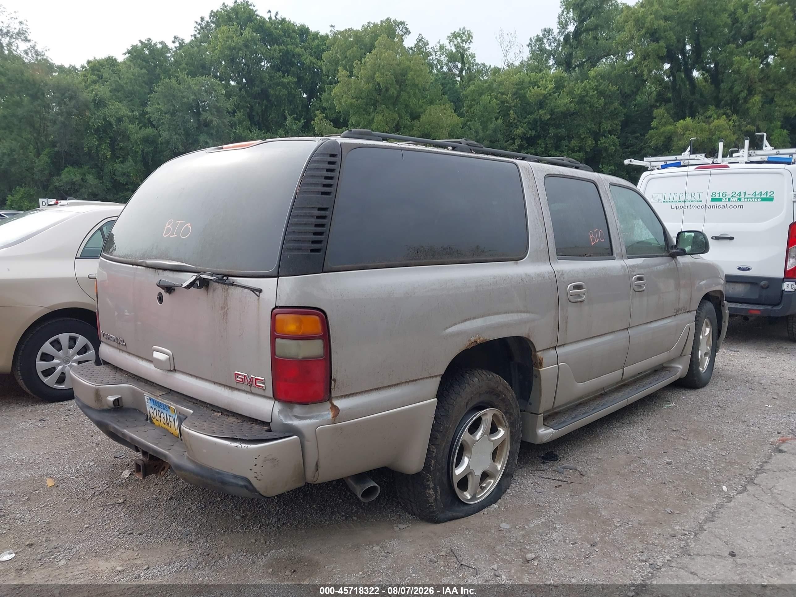 2005 Gmc Yukon Xl 1500 Denali Brown vin: 1GKFK66UX5J174553