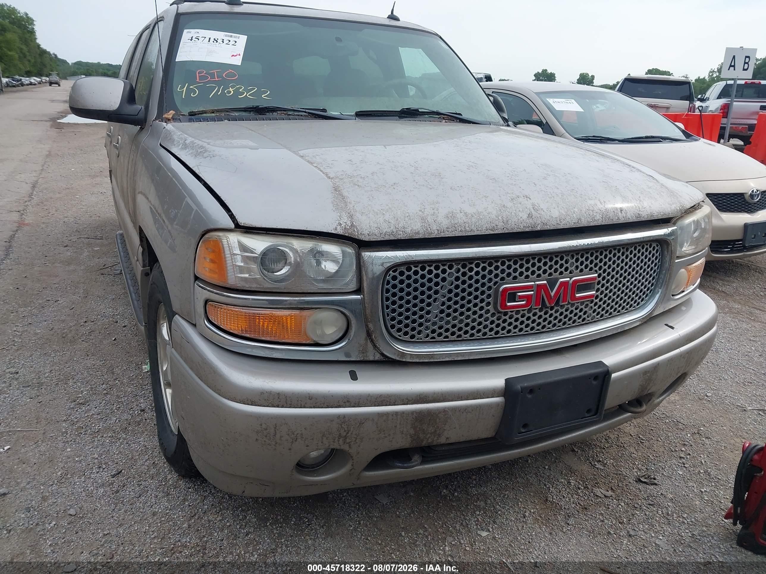 2005 Gmc Yukon Xl 1500 Denali Brown vin: 1GKFK66UX5J174553