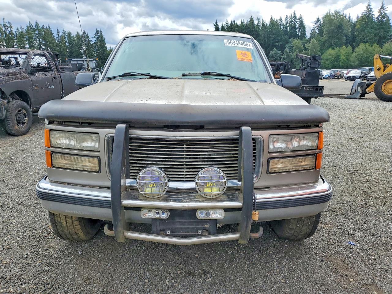1999 Gmc Suburban K2500 Beige vin: 1GKGK26J2XJ771900