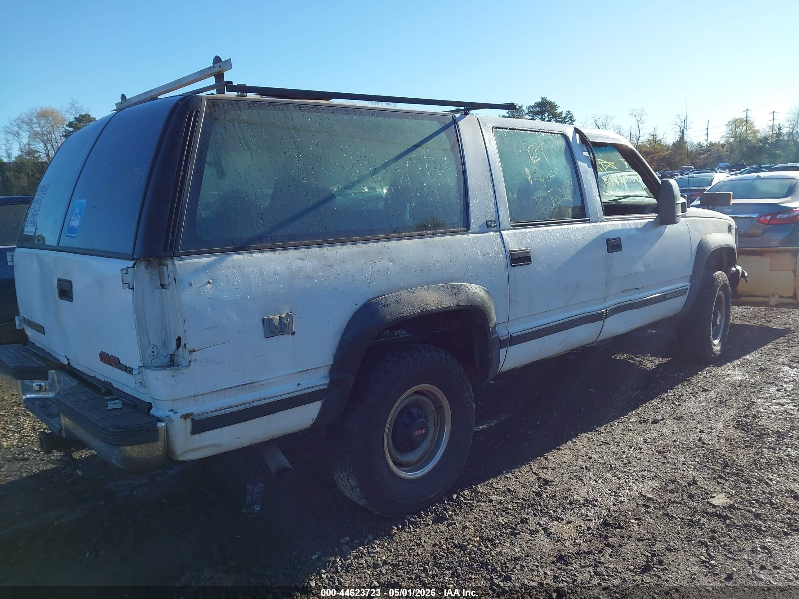 1996 Gmc Suburban K2500 Белый vin: 1GKGK26R6TJ751293