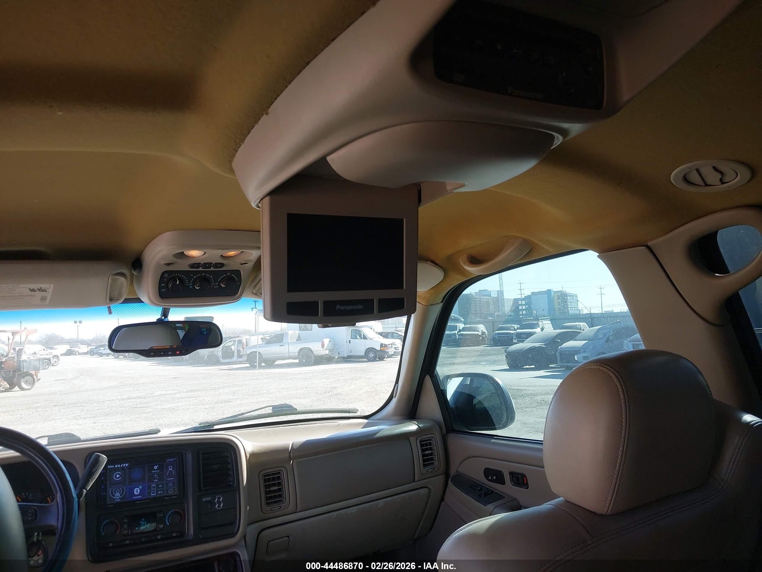 2004 Gmc Yukon Xl 2500 Slt White vin: 1GKGK26U24R220809