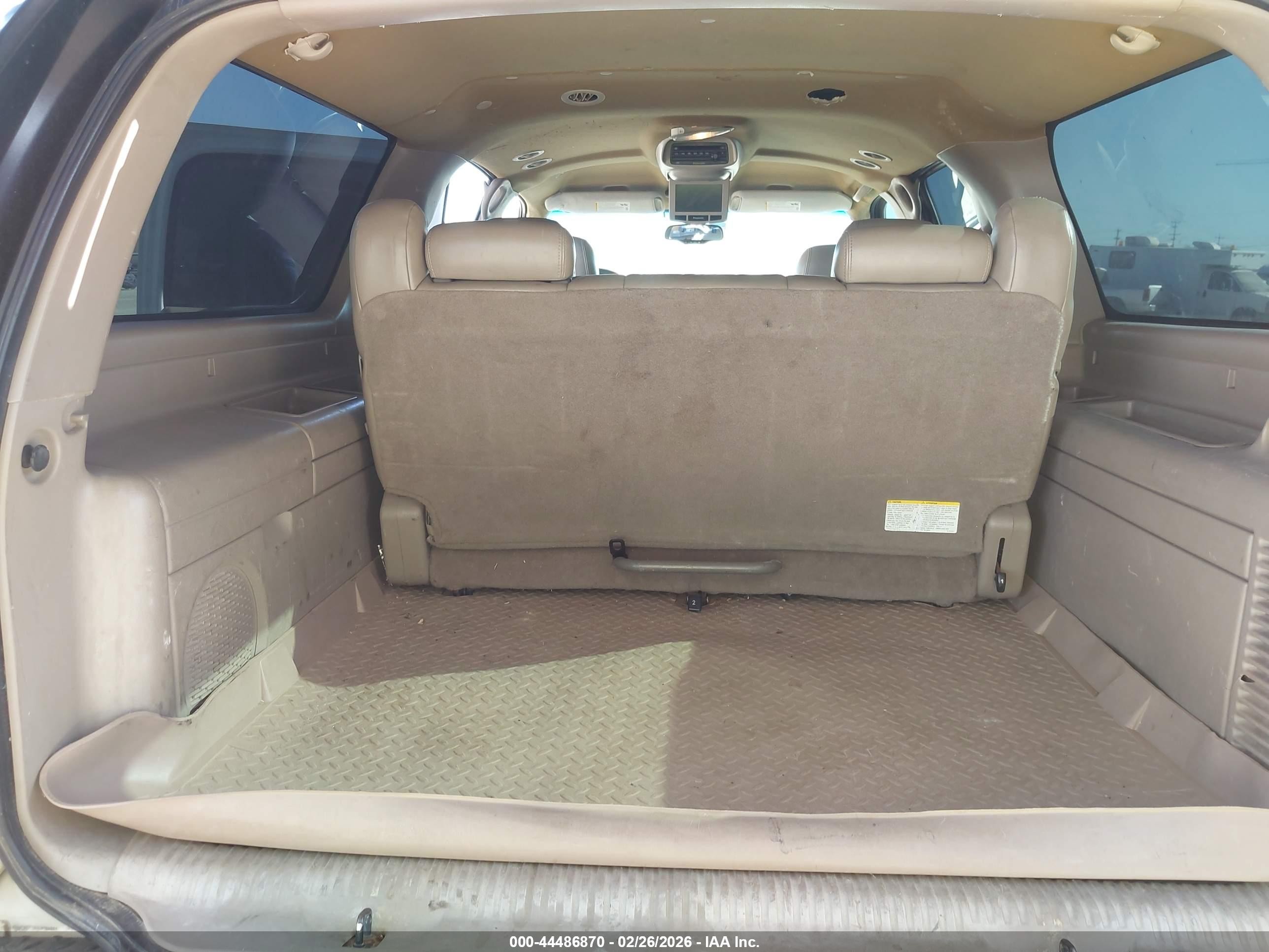 2004 Gmc Yukon Xl 2500 Slt White vin: 1GKGK26U24R220809