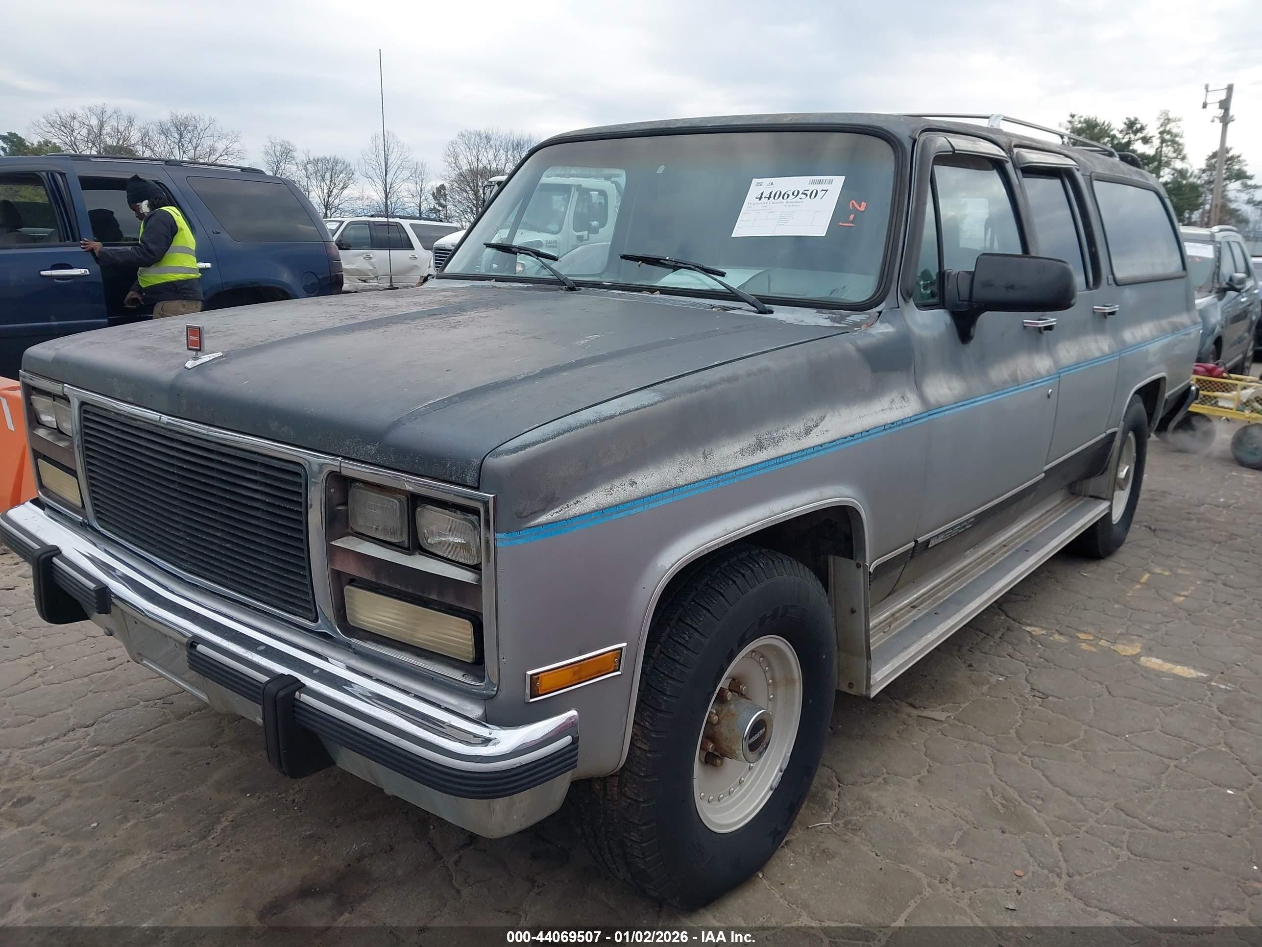 1991 Gmc Suburban R25 Conventional Gray vin: 1GKGR26NXMF522726