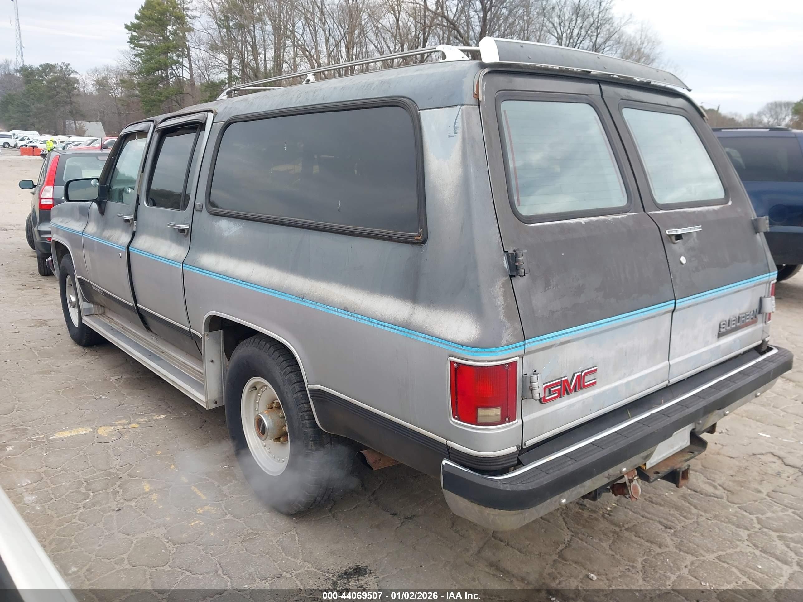1991 Gmc Suburban R25 Conventional Gray vin: 1GKGR26NXMF522726