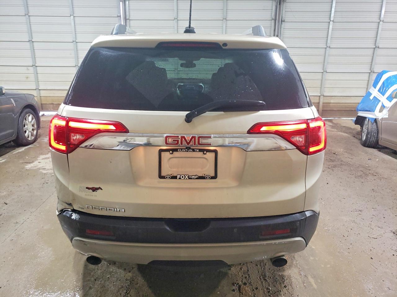 2017 Gmc Acadia Slt-2 Cream vin: 1GKKNNLS2HZ139949
