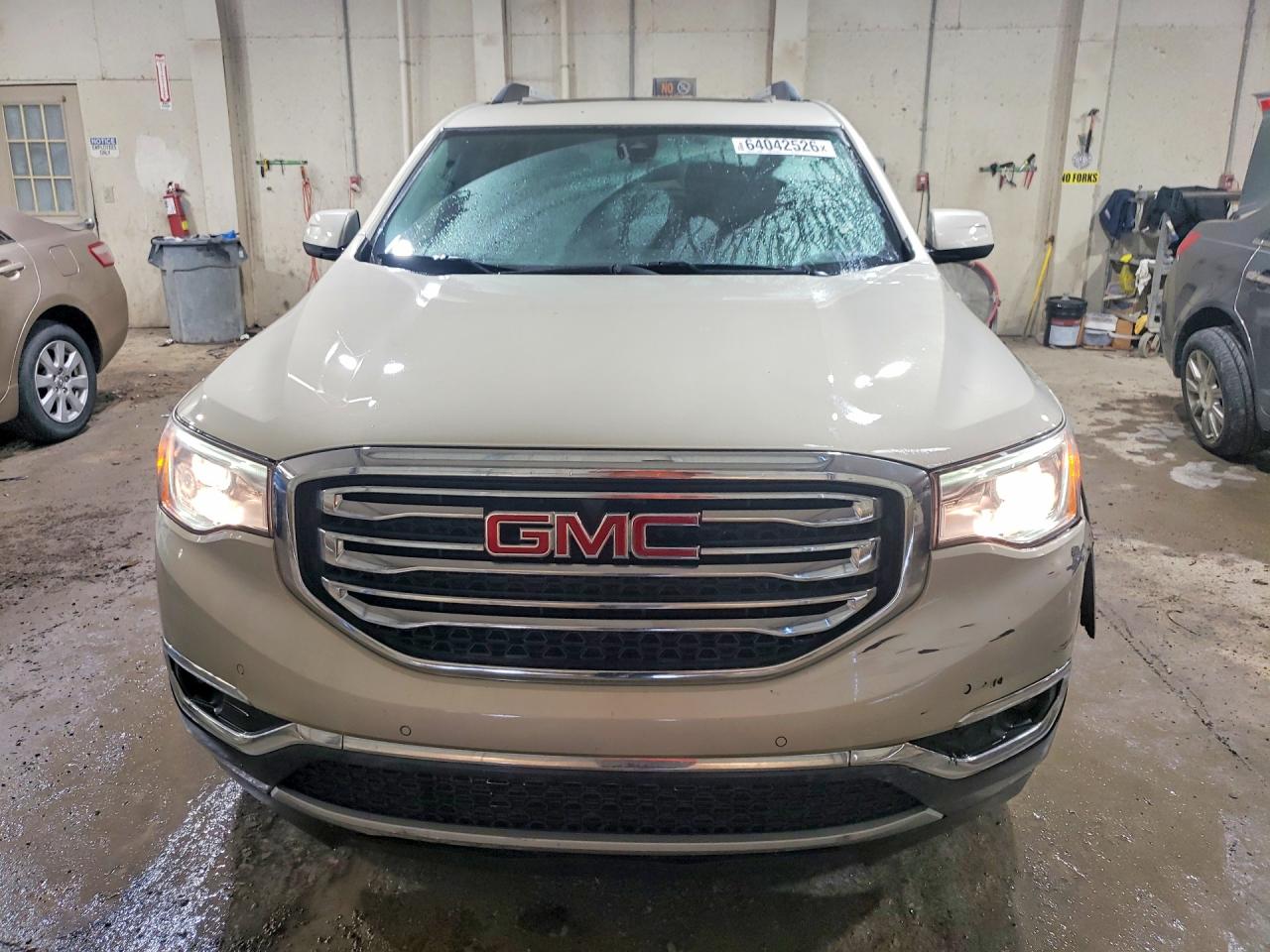 2017 Gmc Acadia Slt-2 Cream vin: 1GKKNNLS2HZ139949