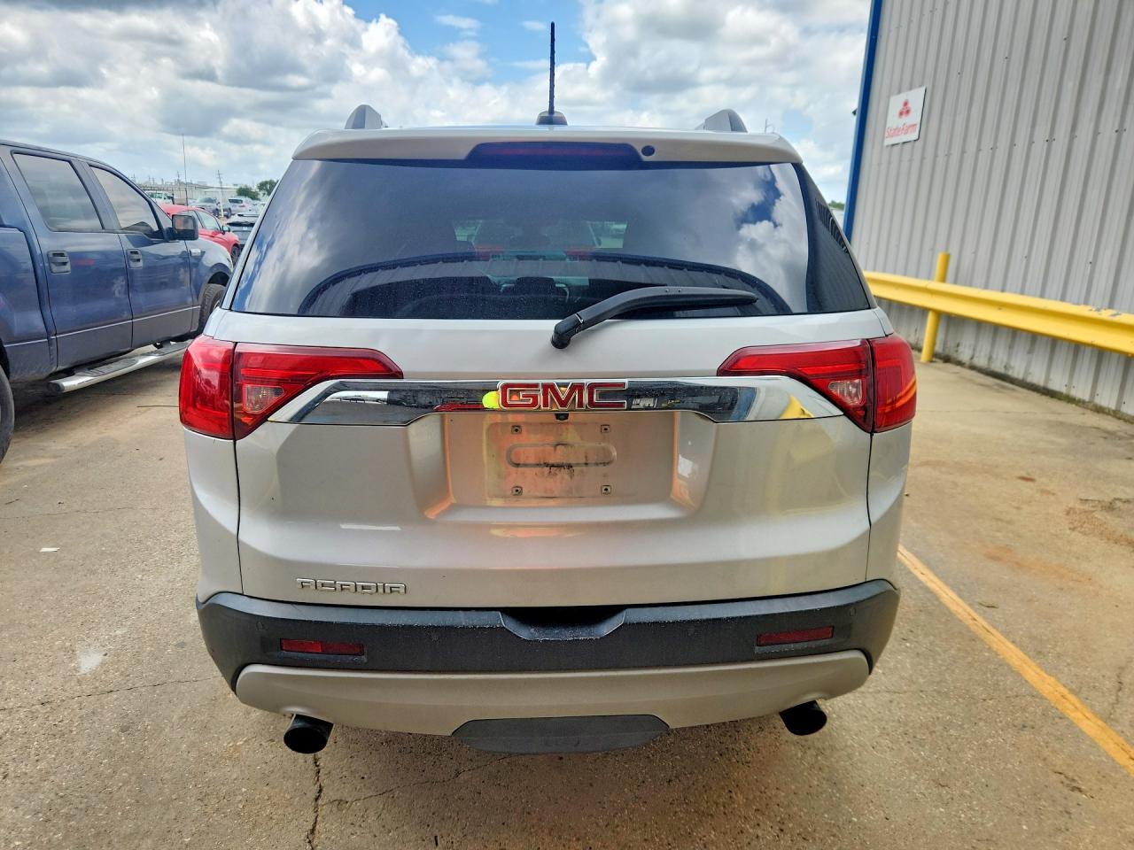 2017 Gmc Acadia Slt-2 Silver vin: 1GKKNNLS3HZ275135