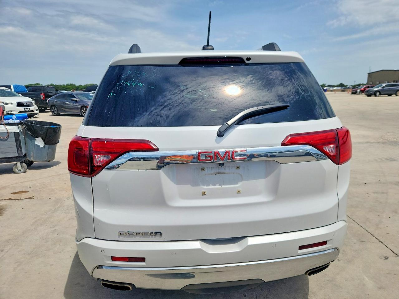 2017 Gmc Acadia Denali Белый vin: 1GKKNPLS5HZ162296