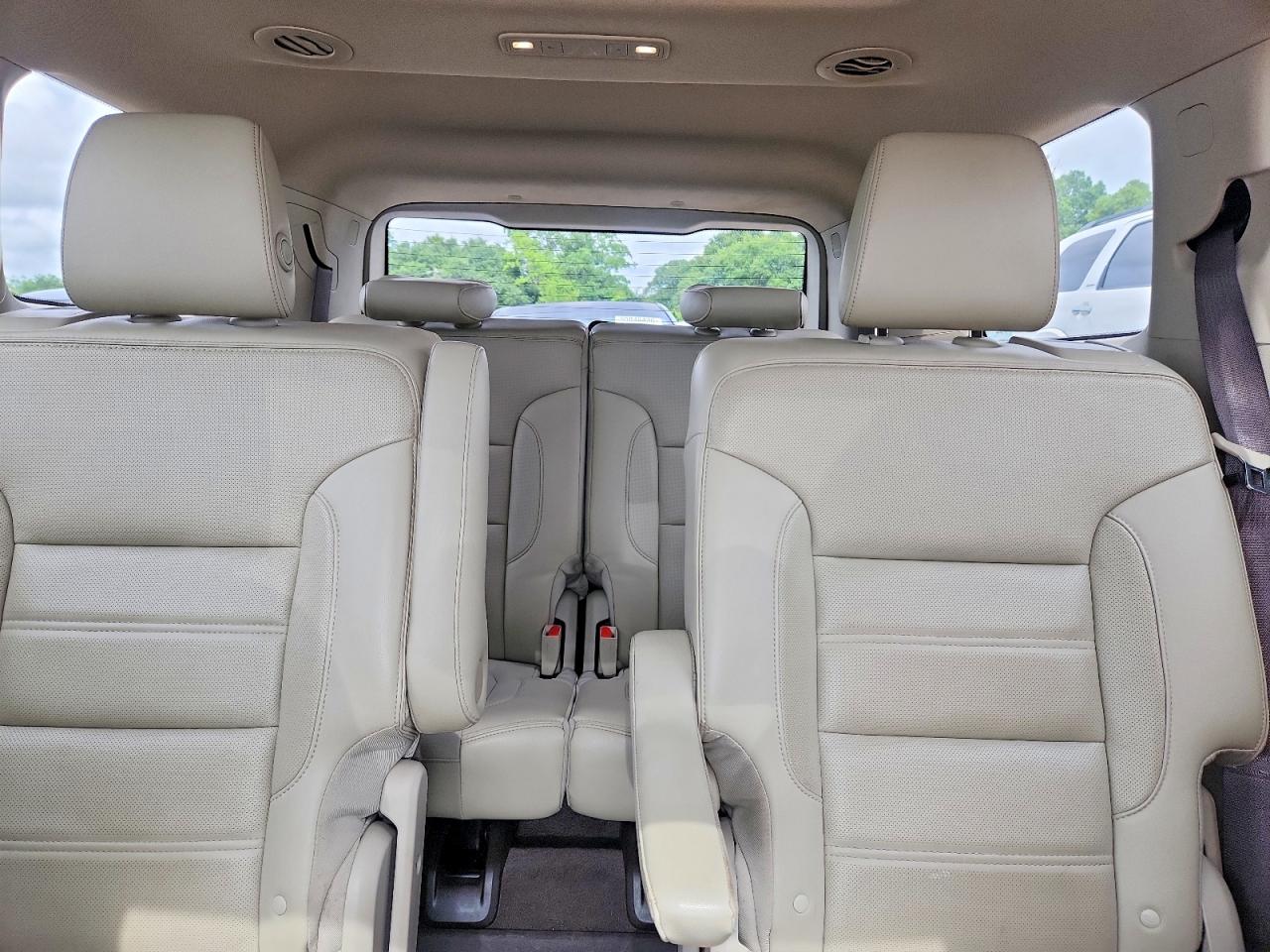 2019 Gmc Acadia Denali White vin: 1GKKNPLS9KZ117529