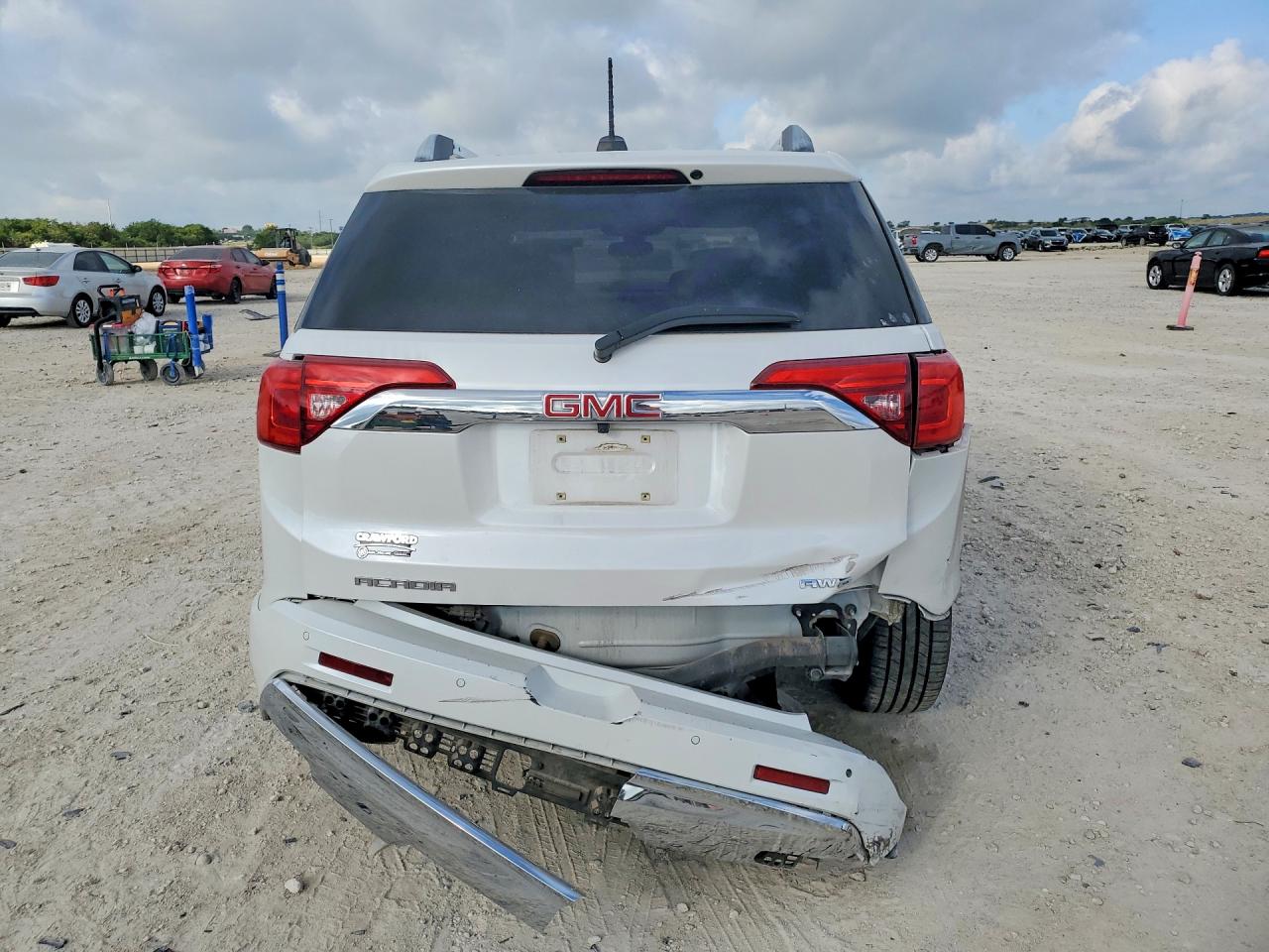 2019 Gmc Acadia Denali White vin: 1GKKNXLS0KZ161306