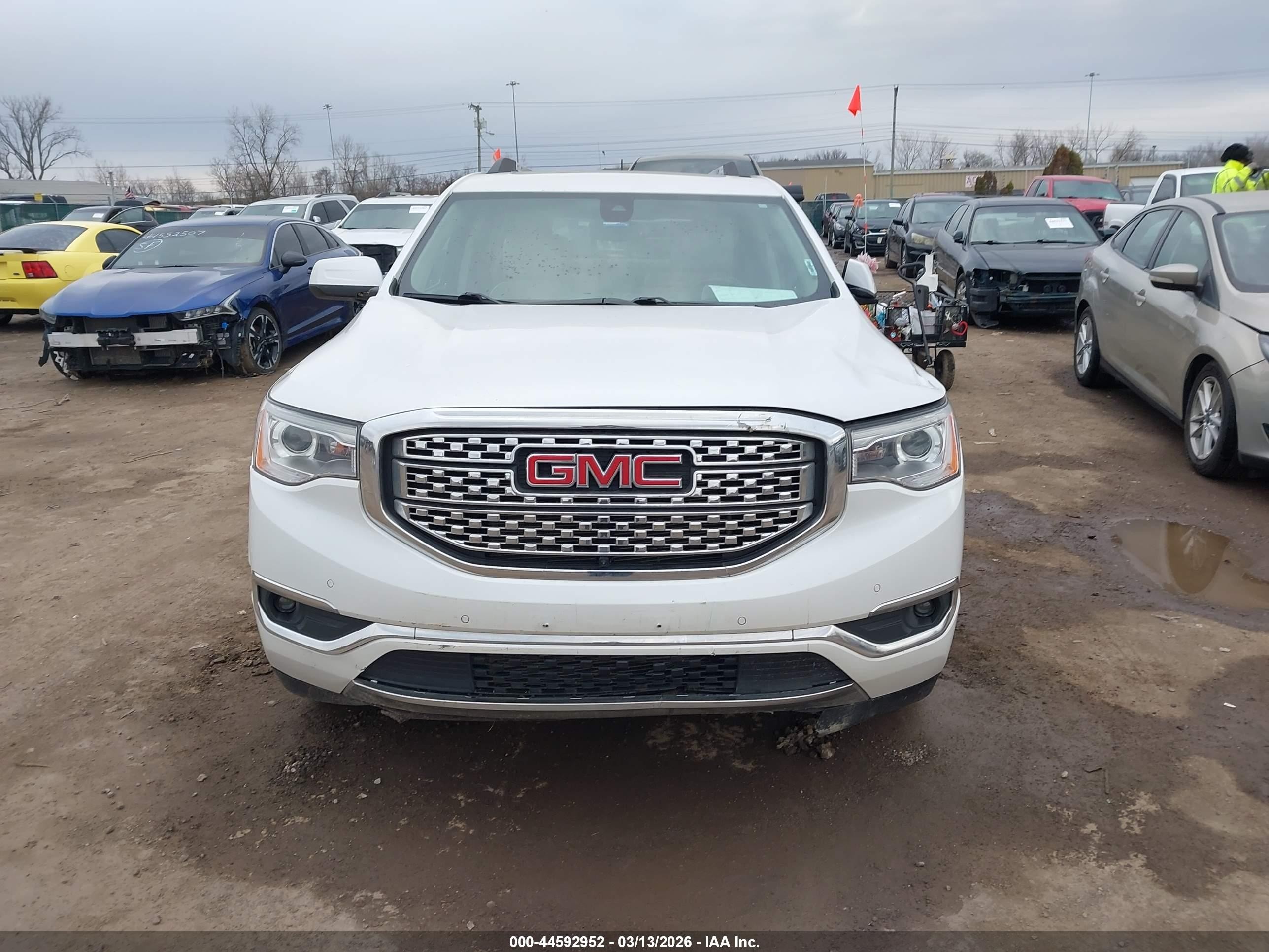 2018 Gmc Acadia Denali White vin: 1GKKNXLS1JZ166951