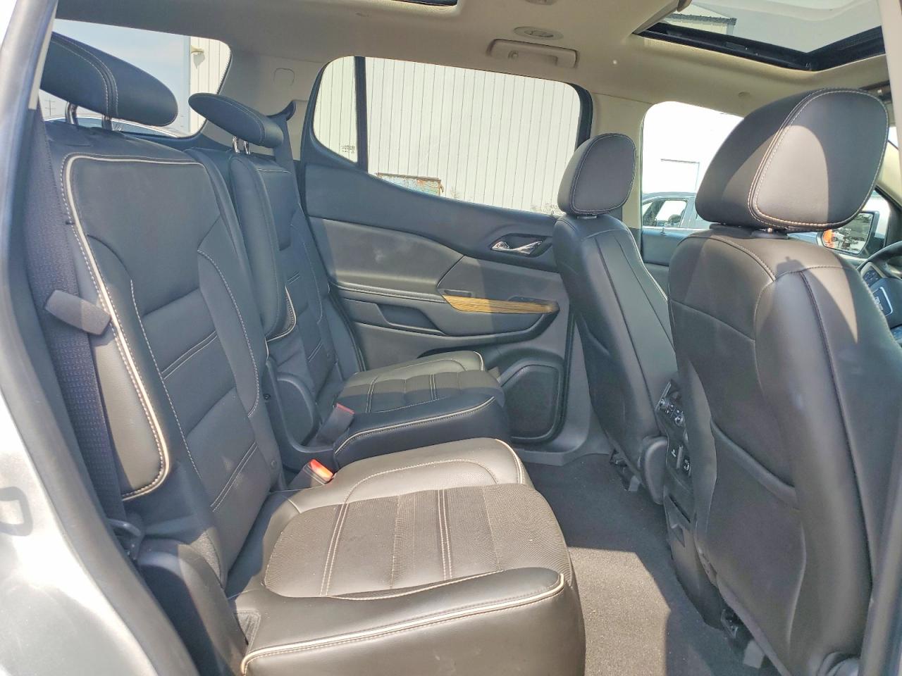 2017 Gmc Acadia Denali Silver vin: 1GKKNXLS2HZ265501
