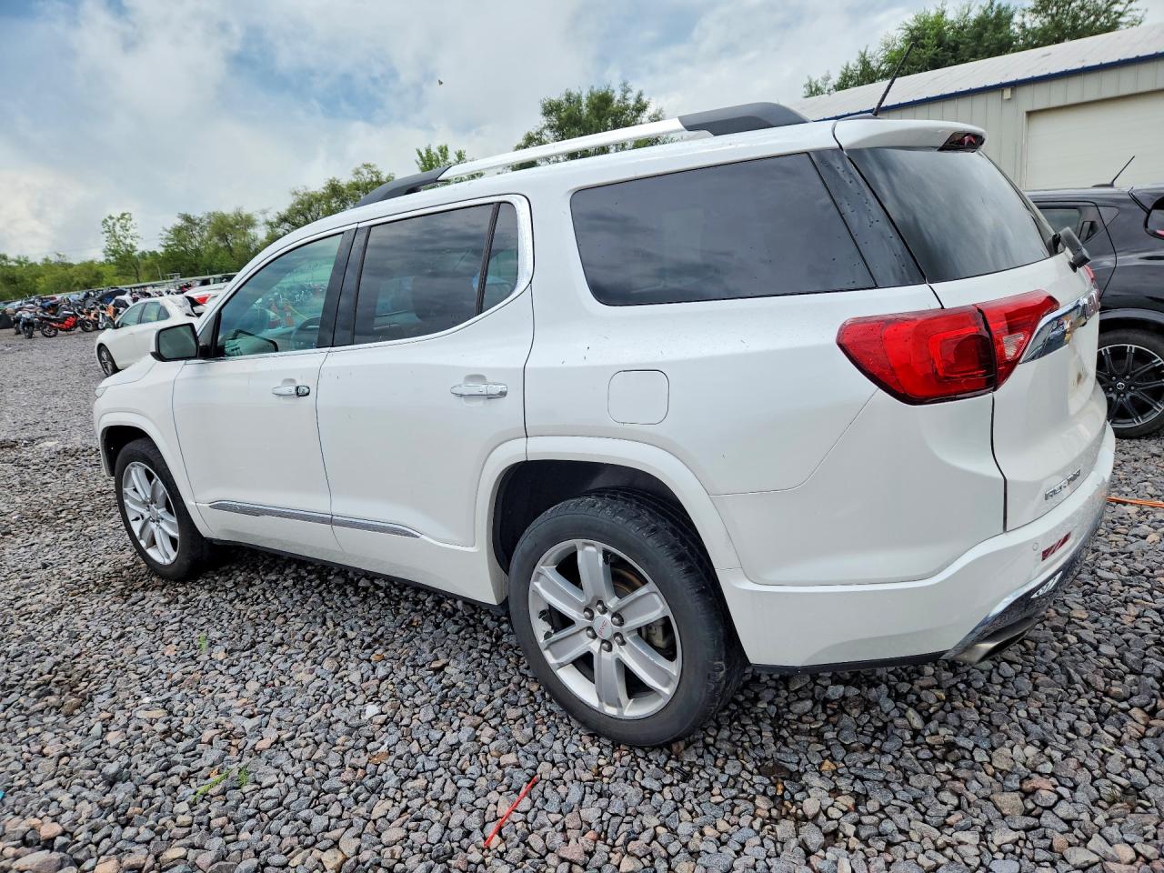 2017 Gmc Acadia Denali White vin: 1GKKNXLS6HZ297111