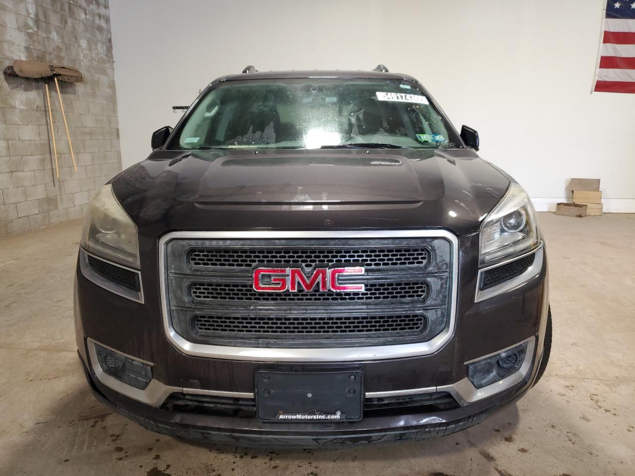 2014 Gmc Acadia Sle Gray vin: 1GKKRNED0EJ329357 Damage: Left Head Lamp, Faded, Repair Required