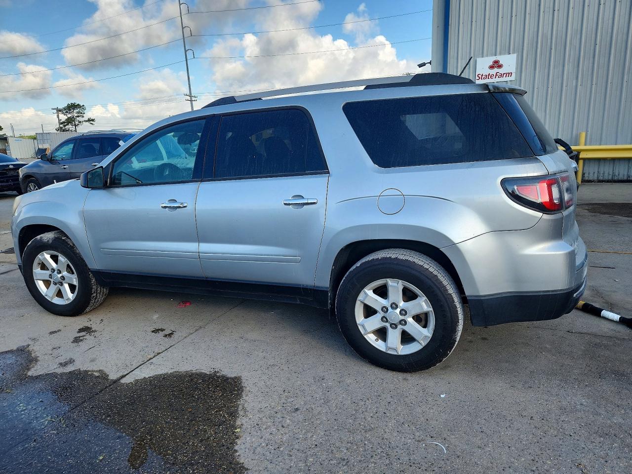2014 Gmc Acadia Sle Silver vin: 1GKKRNED1EJ360116