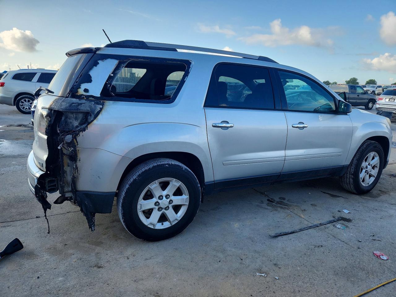 2014 Gmc Acadia Sle Silver vin: 1GKKRNED1EJ360116