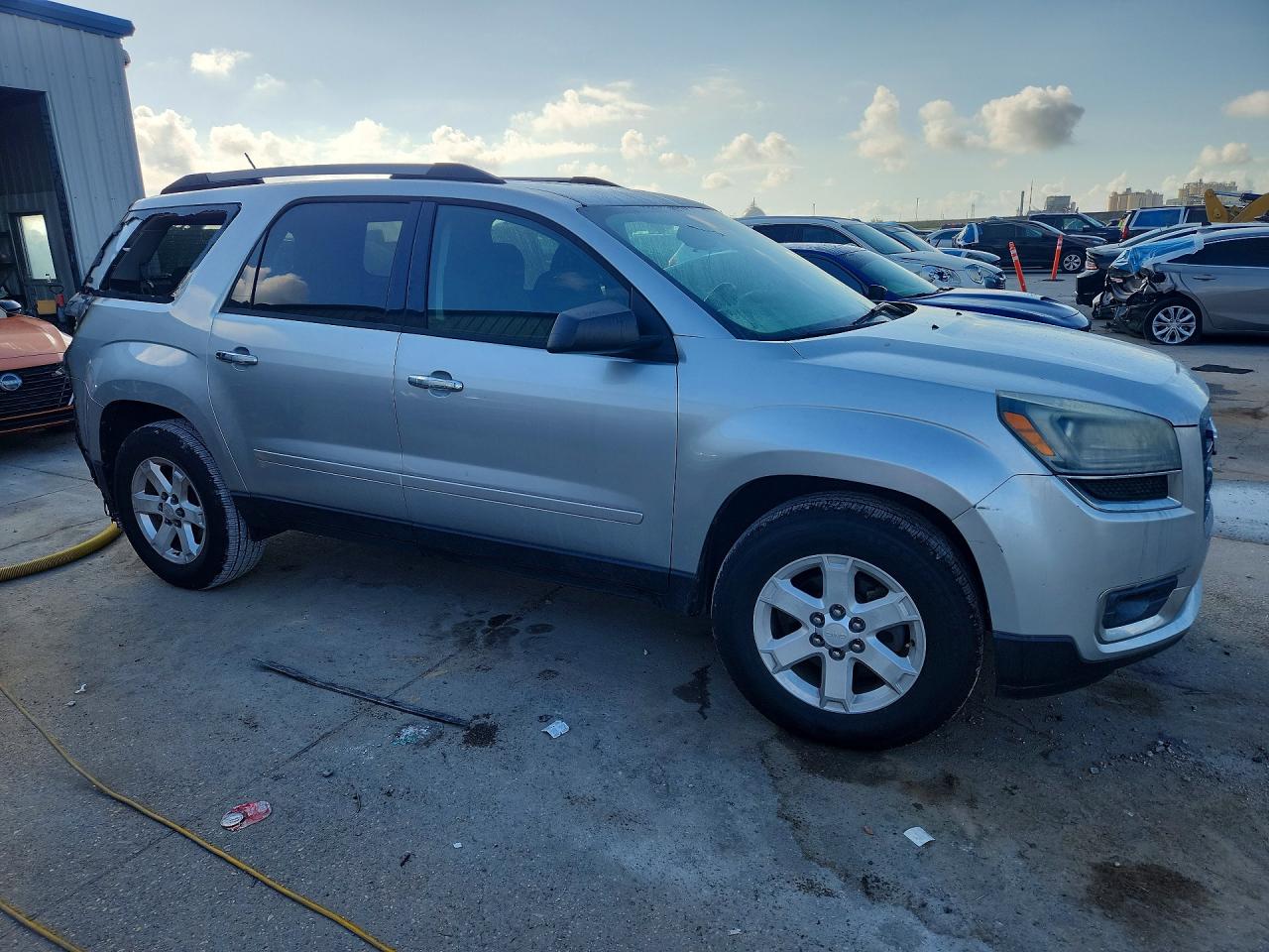 2014 Gmc Acadia Sle Silver vin: 1GKKRNED1EJ360116