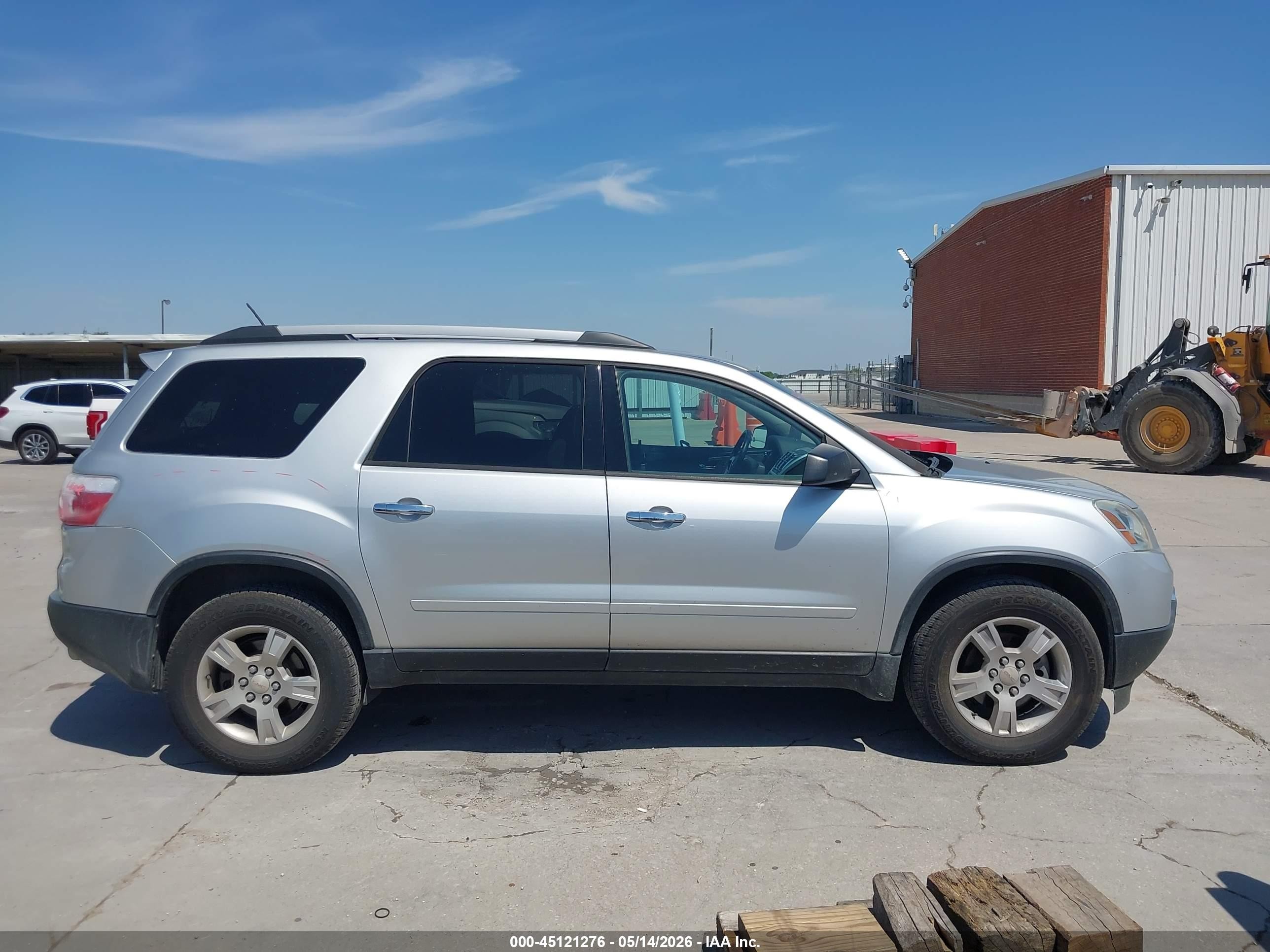 2011 Gmc Acadia Sl Silver vin: 1GKKRNED2BJ279184