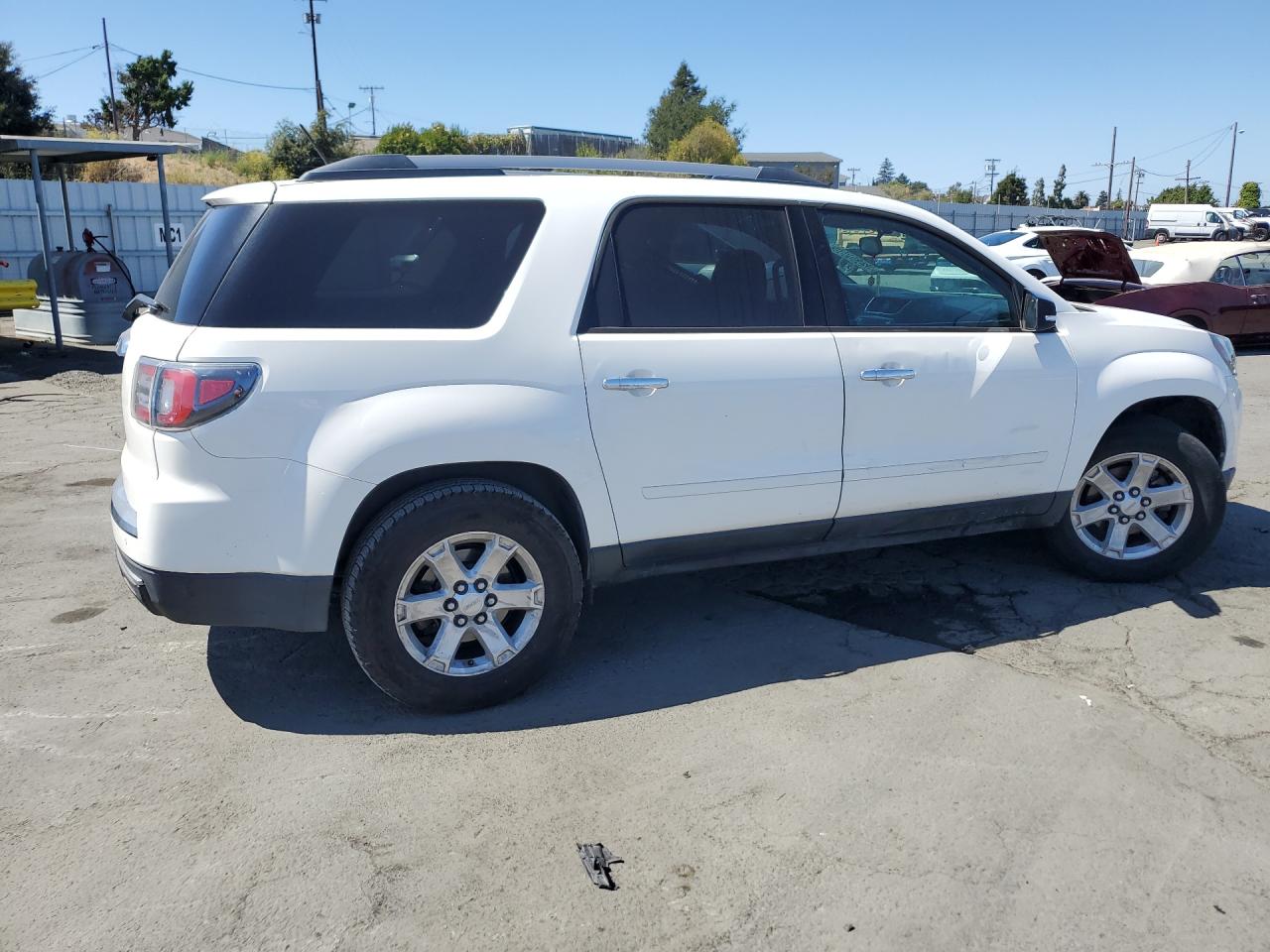 2015 Gmc Acadia Sle Белый vin: 1GKKRNED2FJ274377 Damage: Right Rear Door, Dent(S) W/No Paint Dmg, Pdr-1 Dent