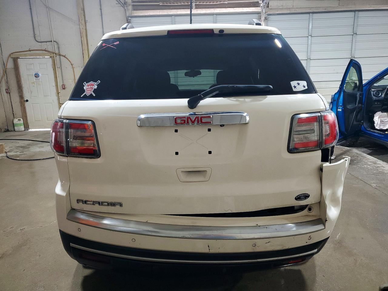 2013 Gmc Acadia Sle White vin: 1GKKRNED3DJ169652