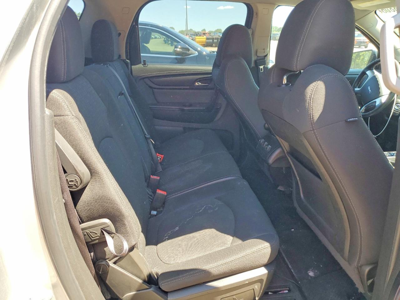 2015 Gmc Acadia Sle Silver vin: 1GKKRNED4FJ277703
