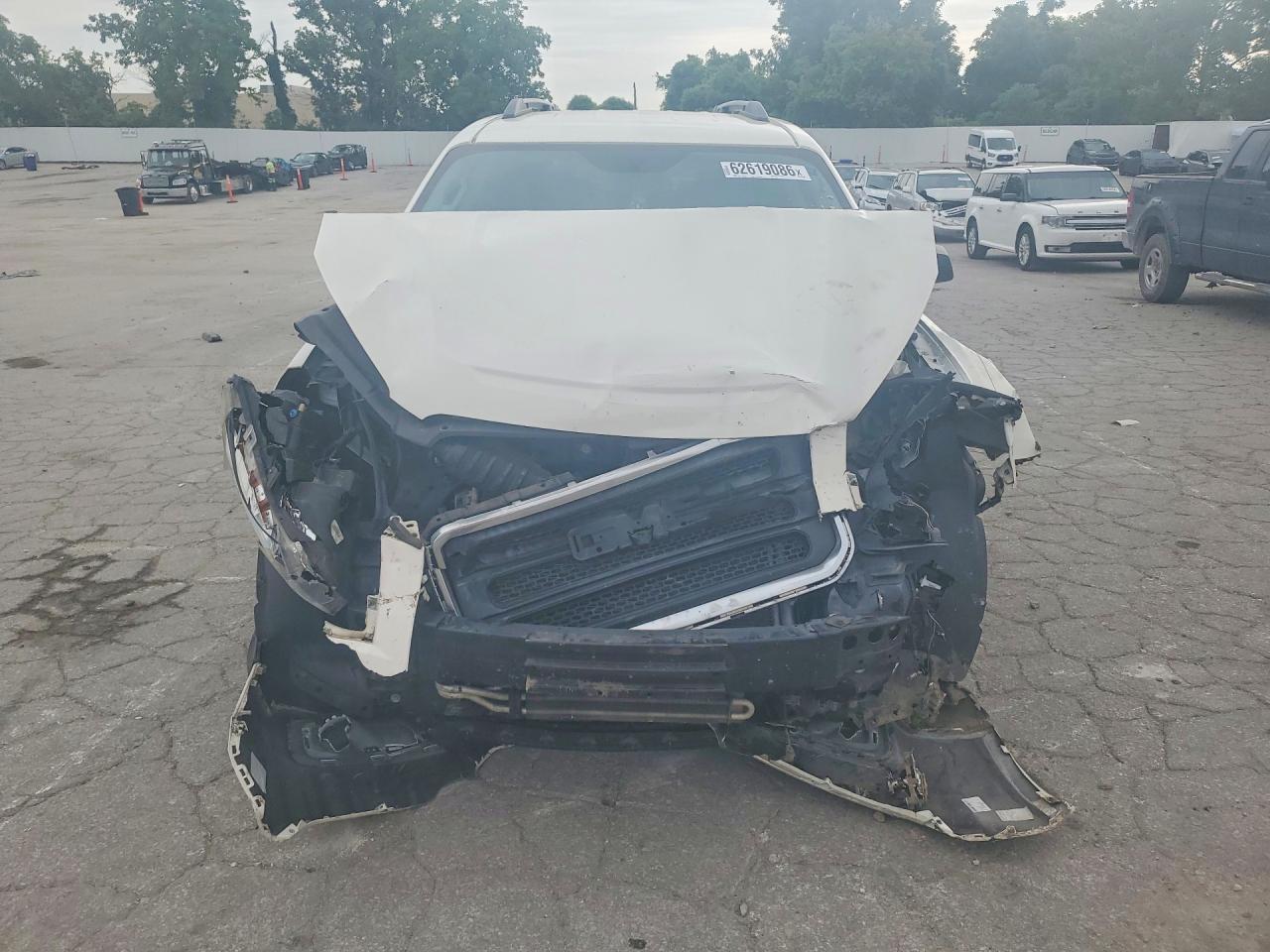 2015 Gmc Acadia Sle White vin: 1GKKRNED7FJ118903