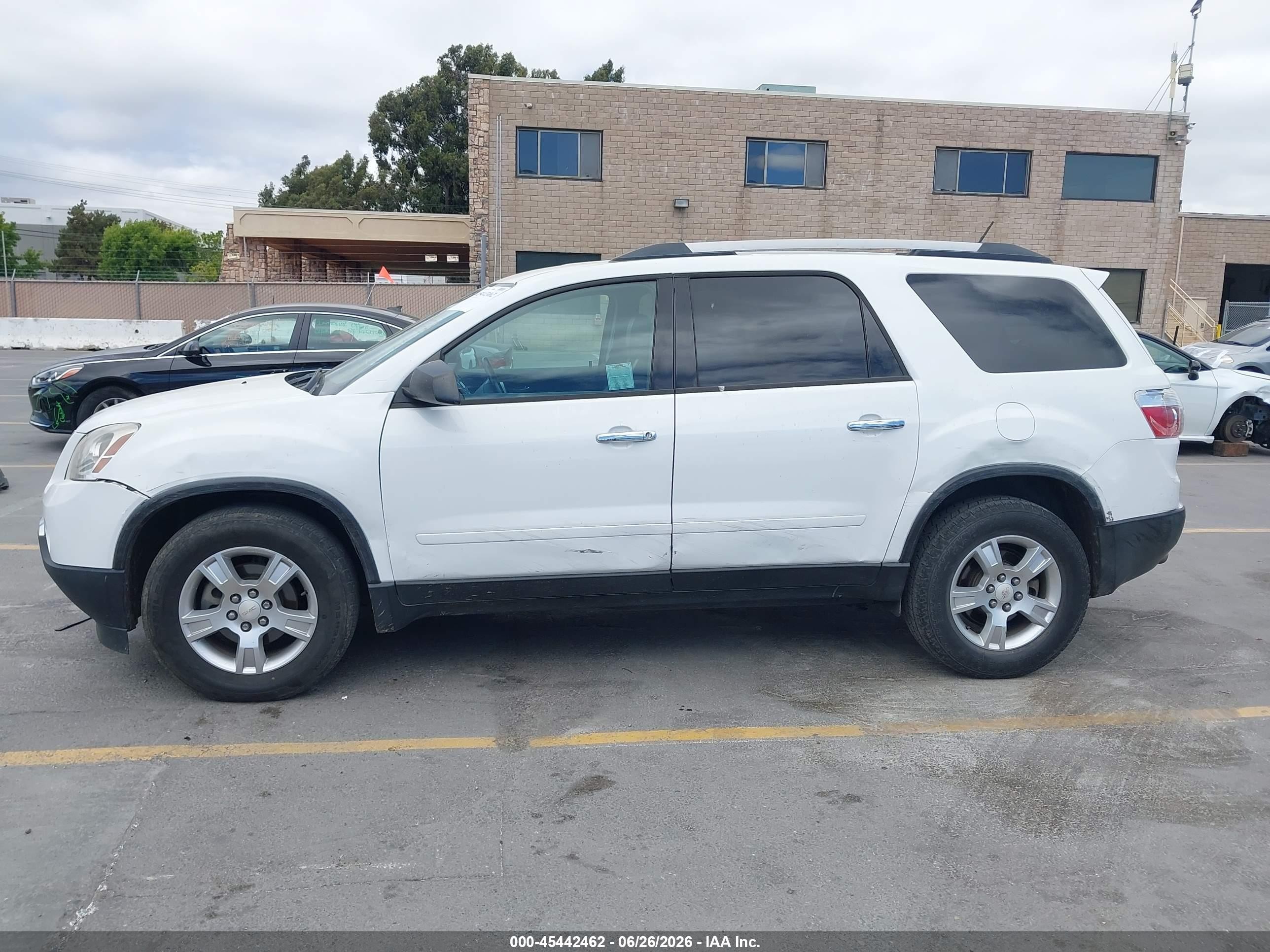 2012 Gmc Acadia Sl White vin: 1GKKRNED8CJ180306