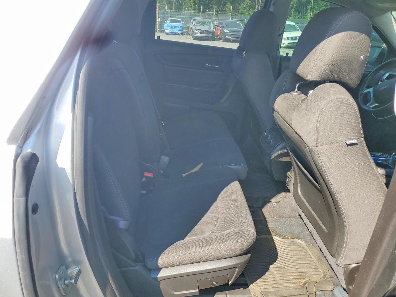 2015 Gmc Acadia Sle Silver vin: 1GKKRNED8FJ229153