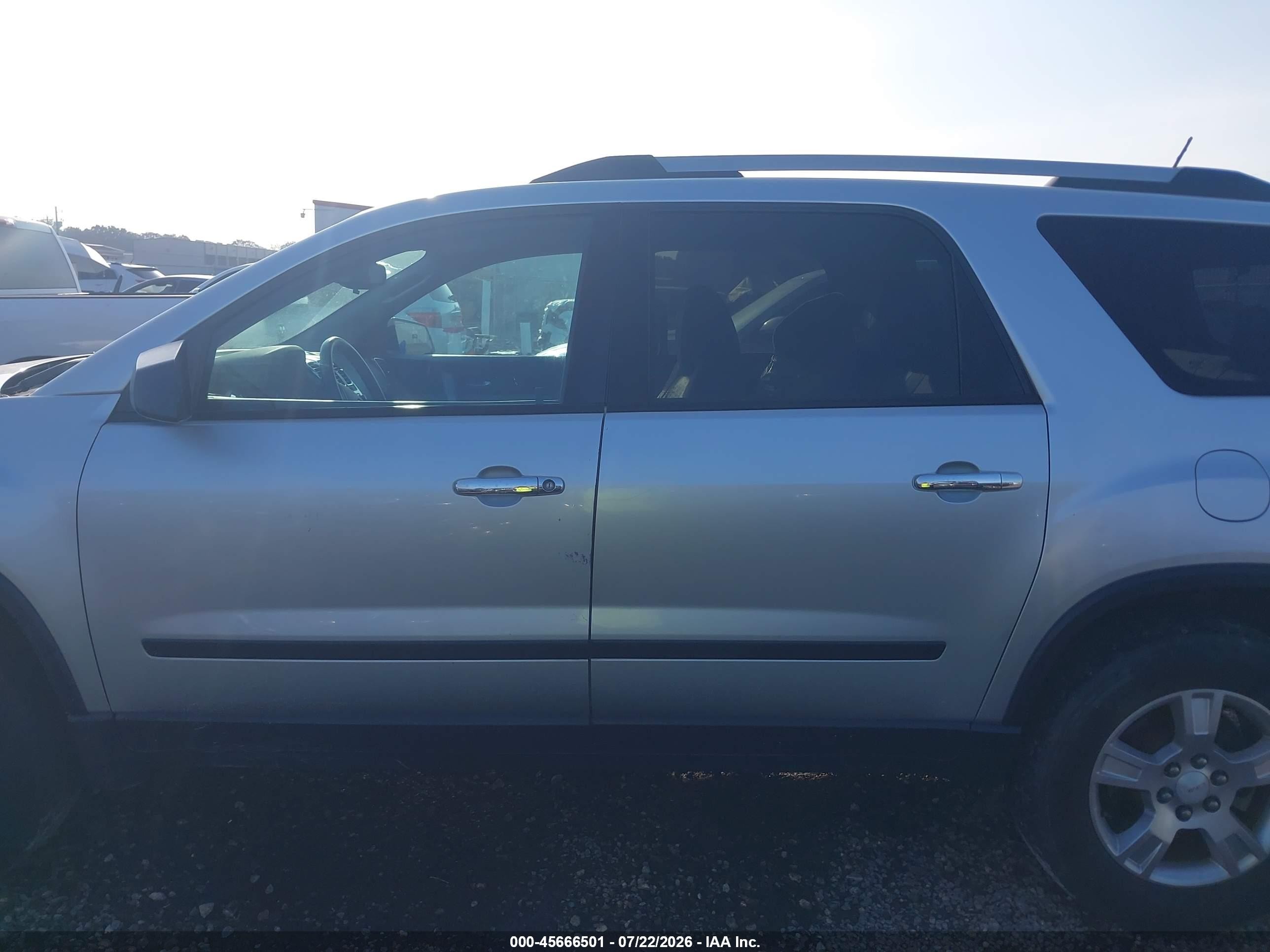 2011 Gmc Acadia Sl Silver vin: 1GKKRNED9BJ281160