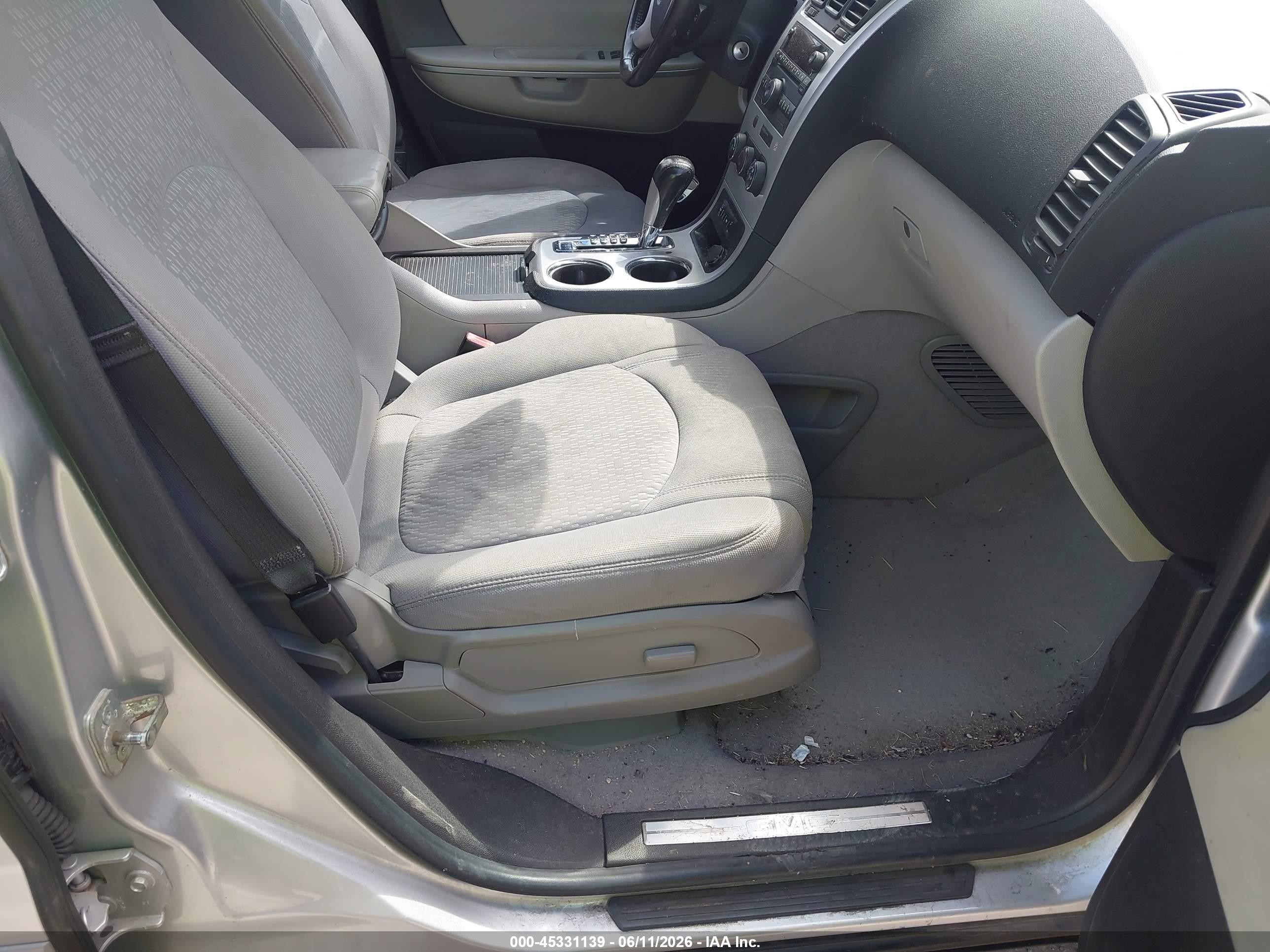 2012 Gmc Acadia Sle Silver vin: 1GKKRPED2CJ310740