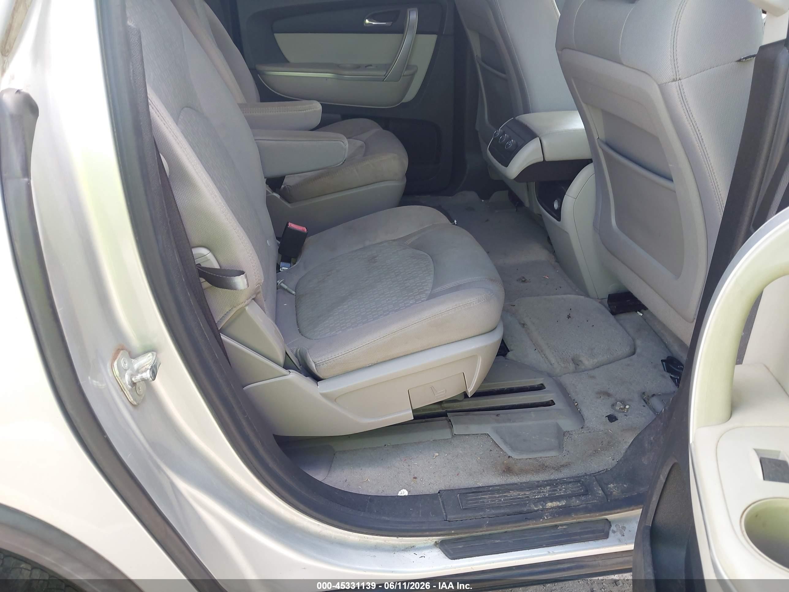 2012 Gmc Acadia Sle Silver vin: 1GKKRPED2CJ310740