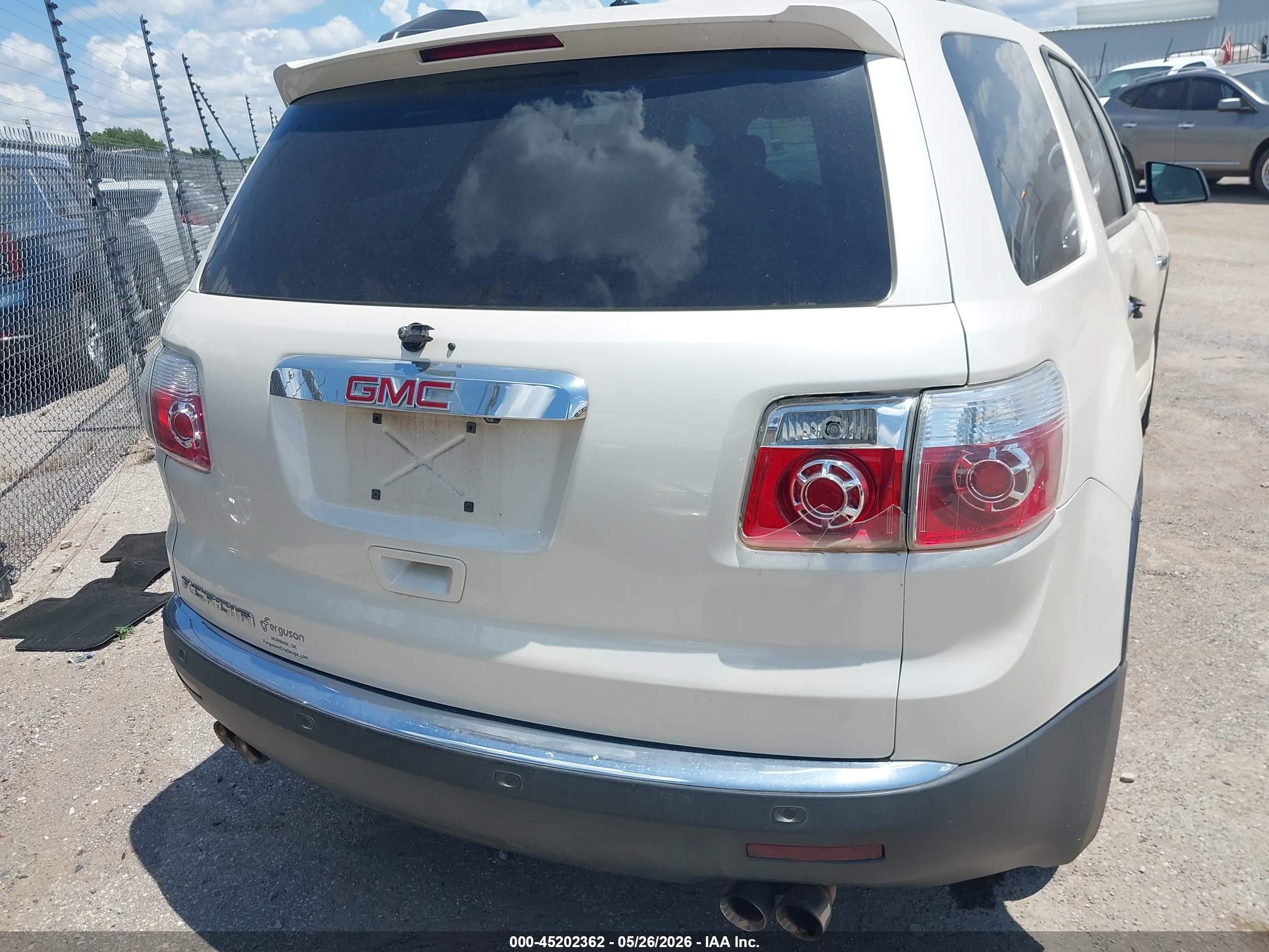 2011 Gmc Acadia Sle White vin: 1GKKRPED3BJ216543