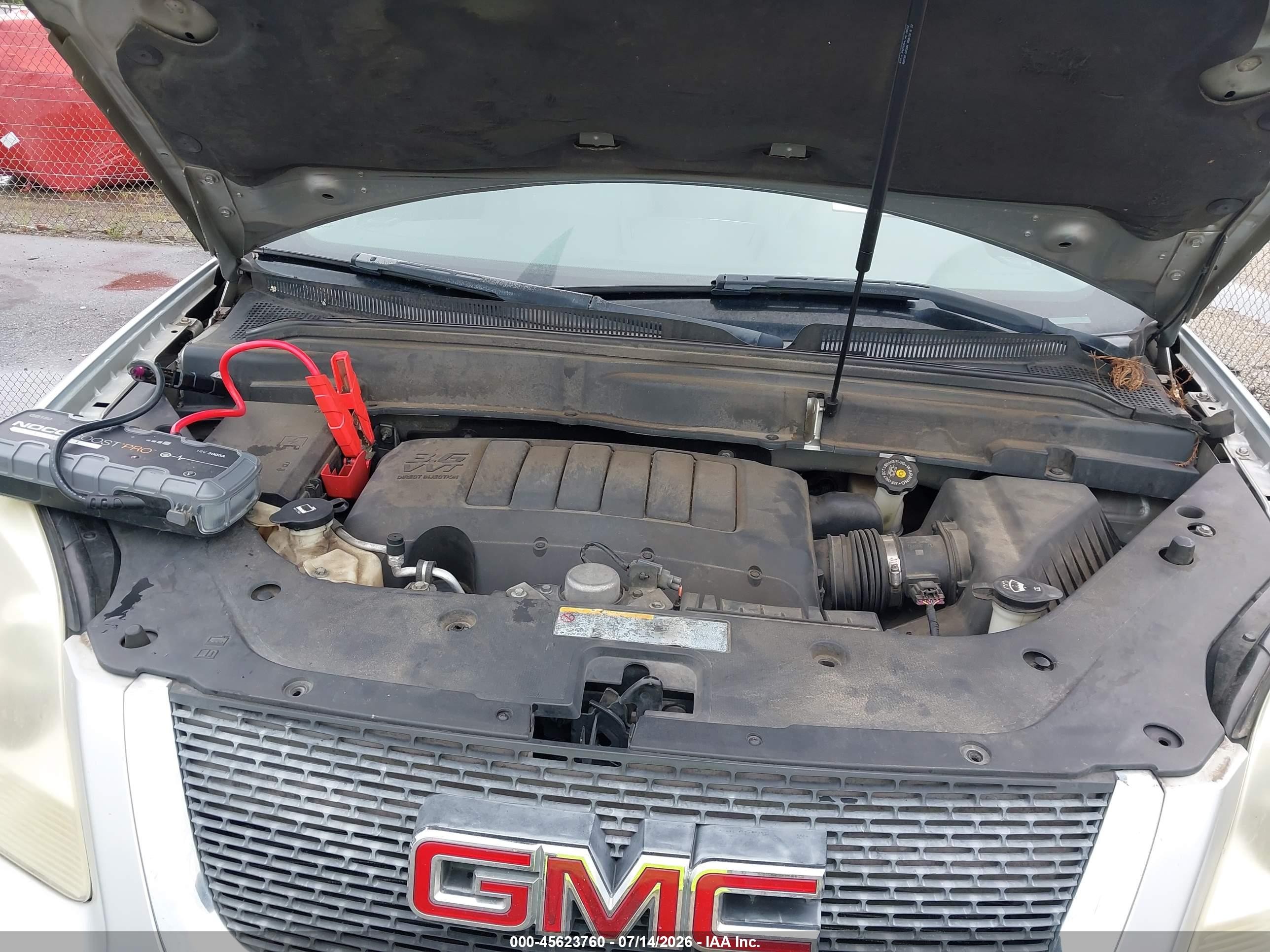 2011 Gmc Acadia Sle Silver vin: 1GKKRPED3BJ388782