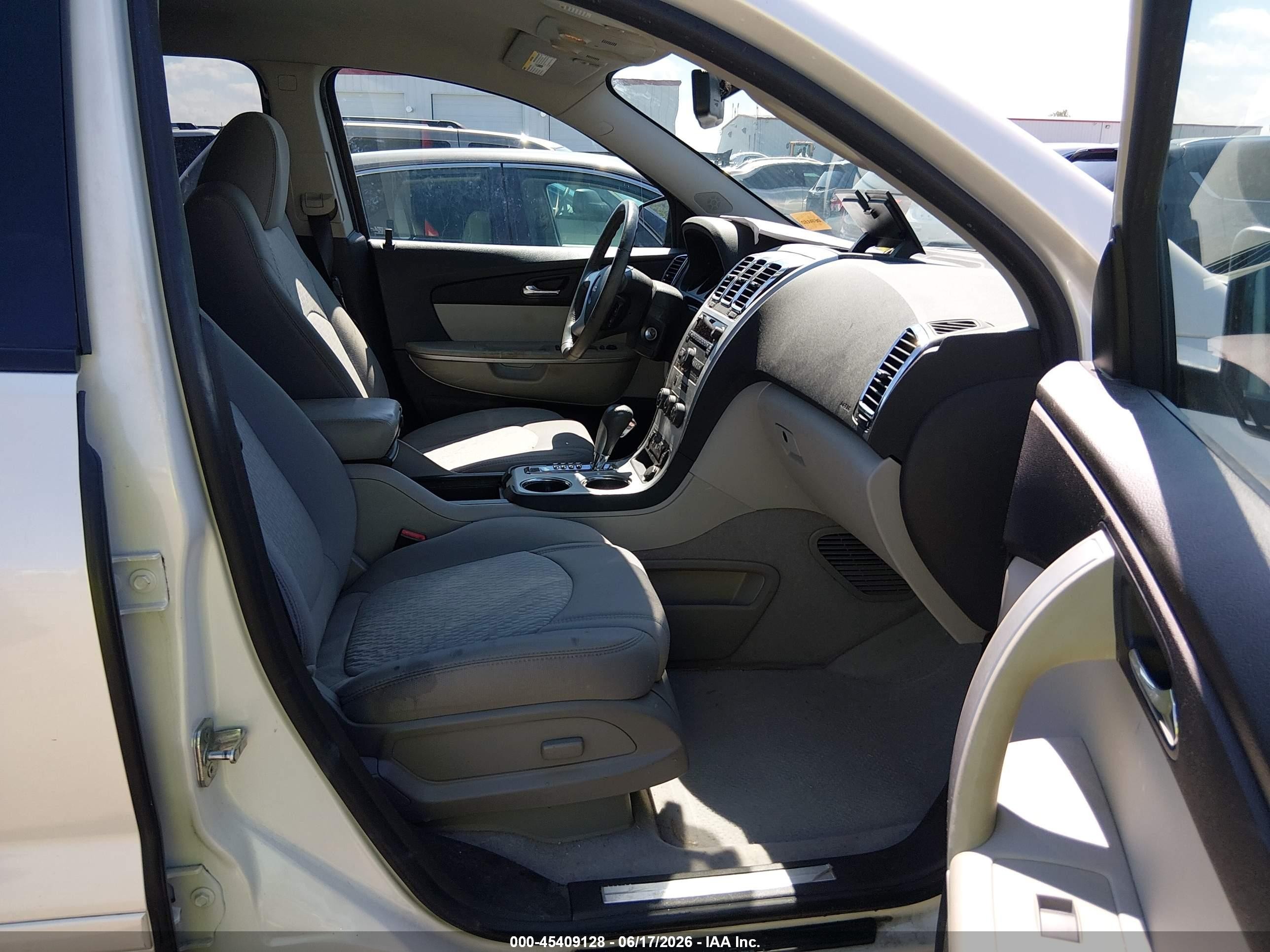 2012 Gmc Acadia Sle White vin: 1GKKRPED3CJ363432