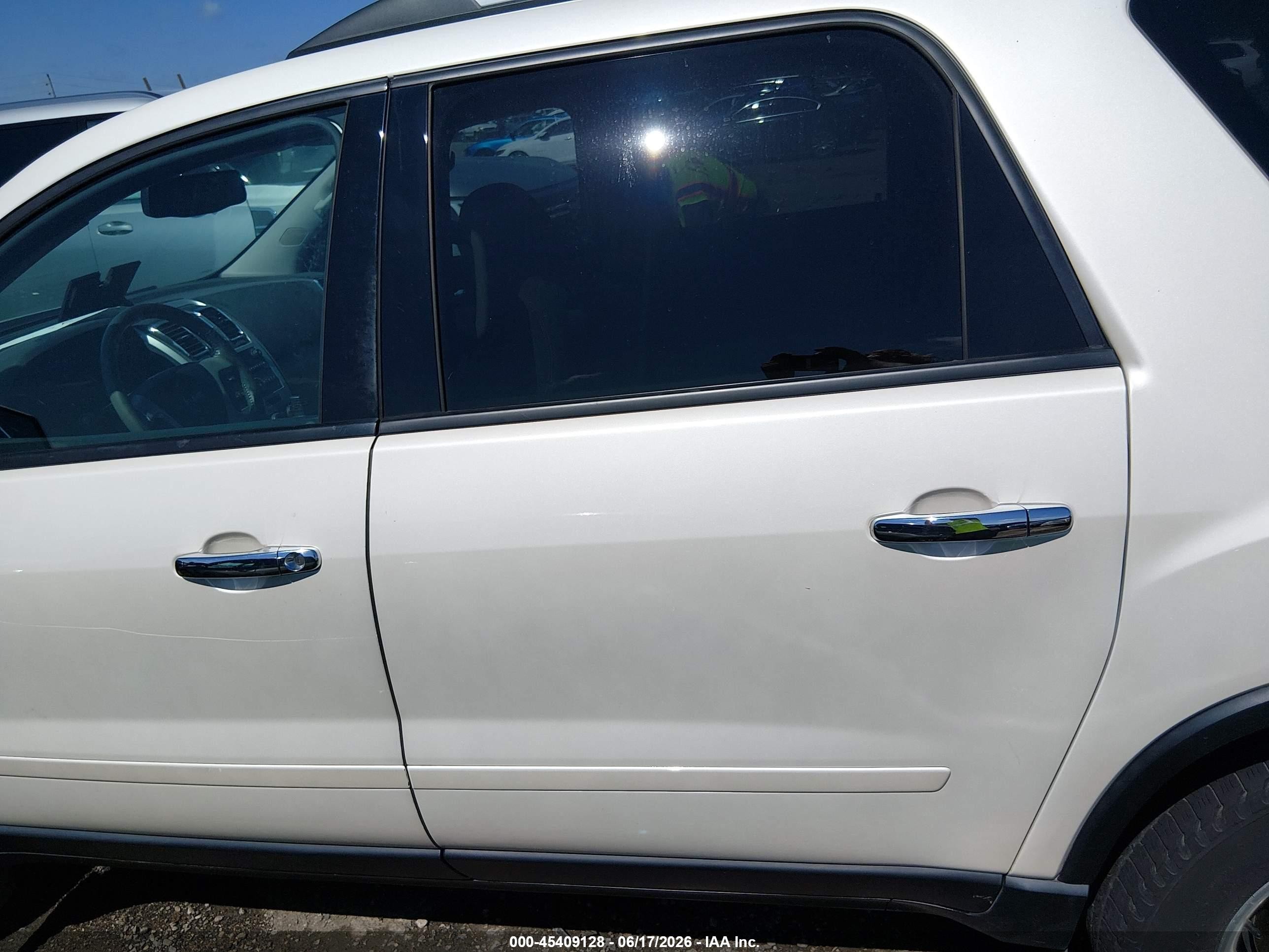 2012 Gmc Acadia Sle White vin: 1GKKRPED3CJ363432