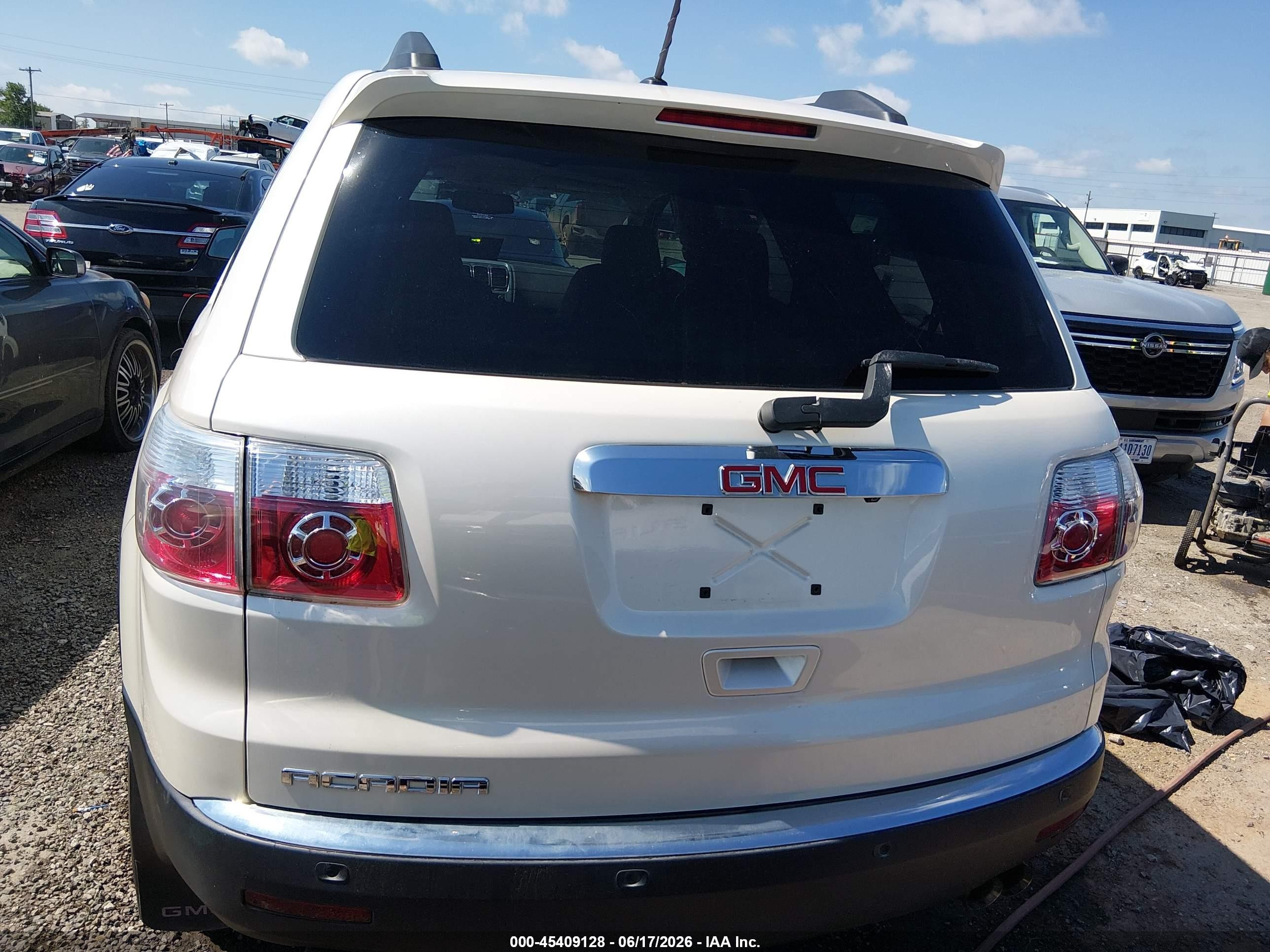 2012 Gmc Acadia Sle White vin: 1GKKRPED3CJ363432