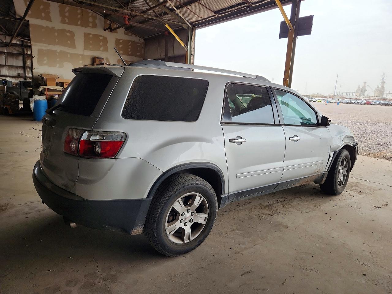 2011 Gmc Acadia Sle Silver vin: 1GKKRPED4BJ124079
