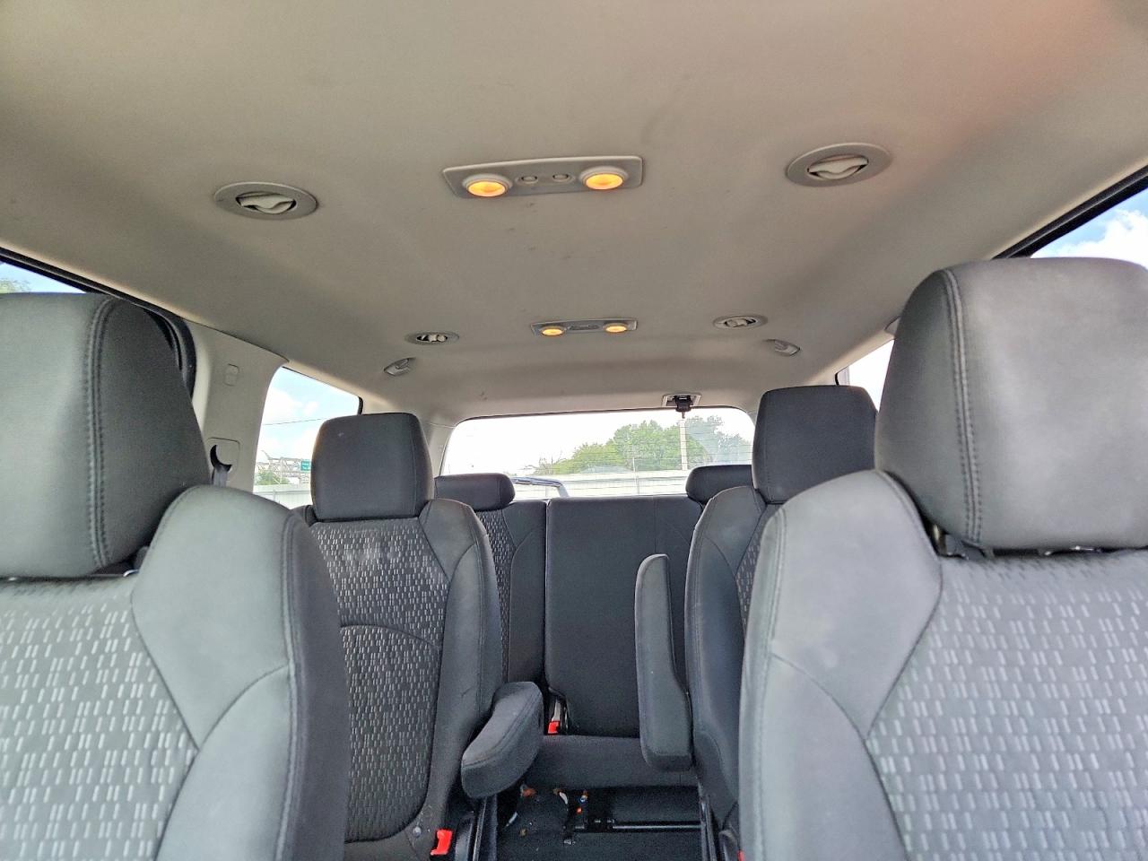 2012 Gmc Acadia Sle Silver vin: 1GKKRPED4CJ420110