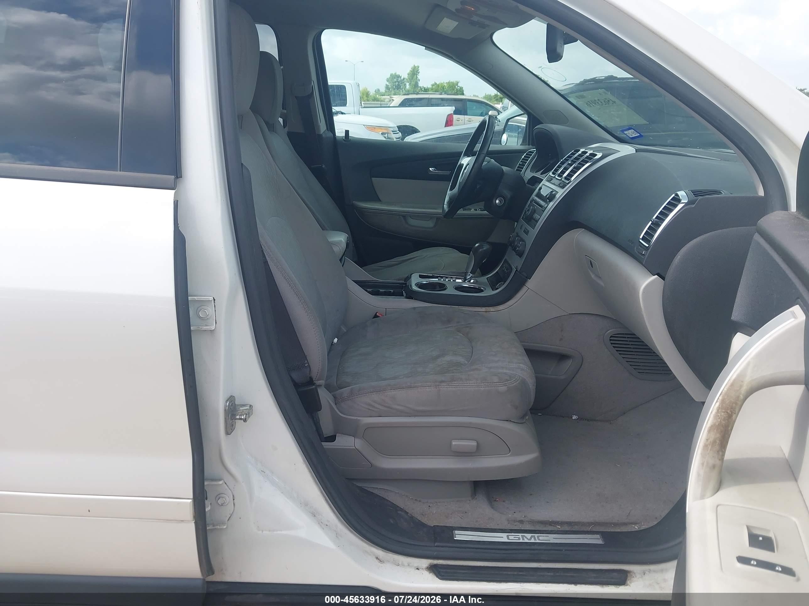 2011 Gmc Acadia Sle Cream vin: 1GKKRPED5BJ200134