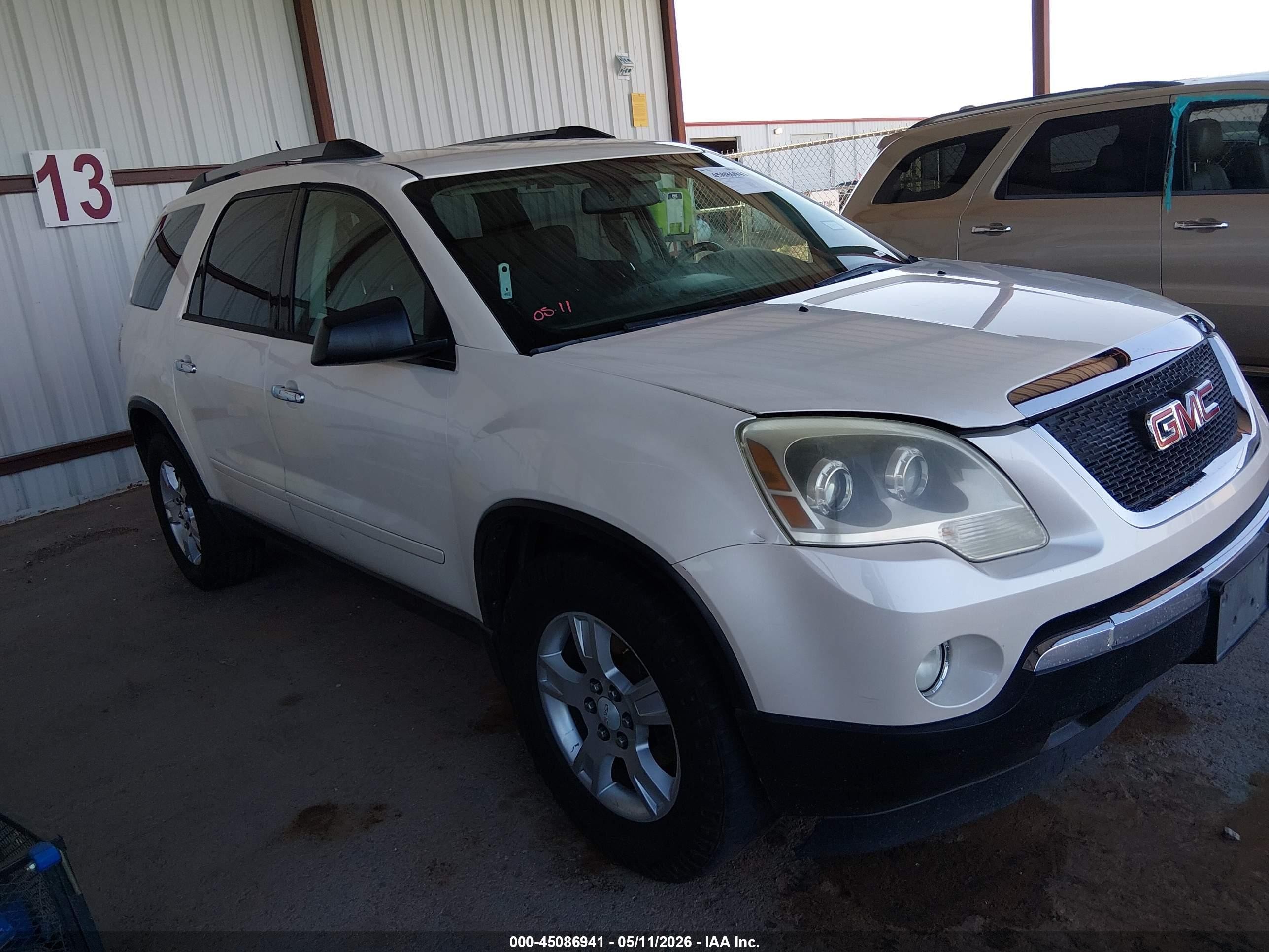 2011 Gmc Acadia Sle White vin: 1GKKRPED6BJ355601